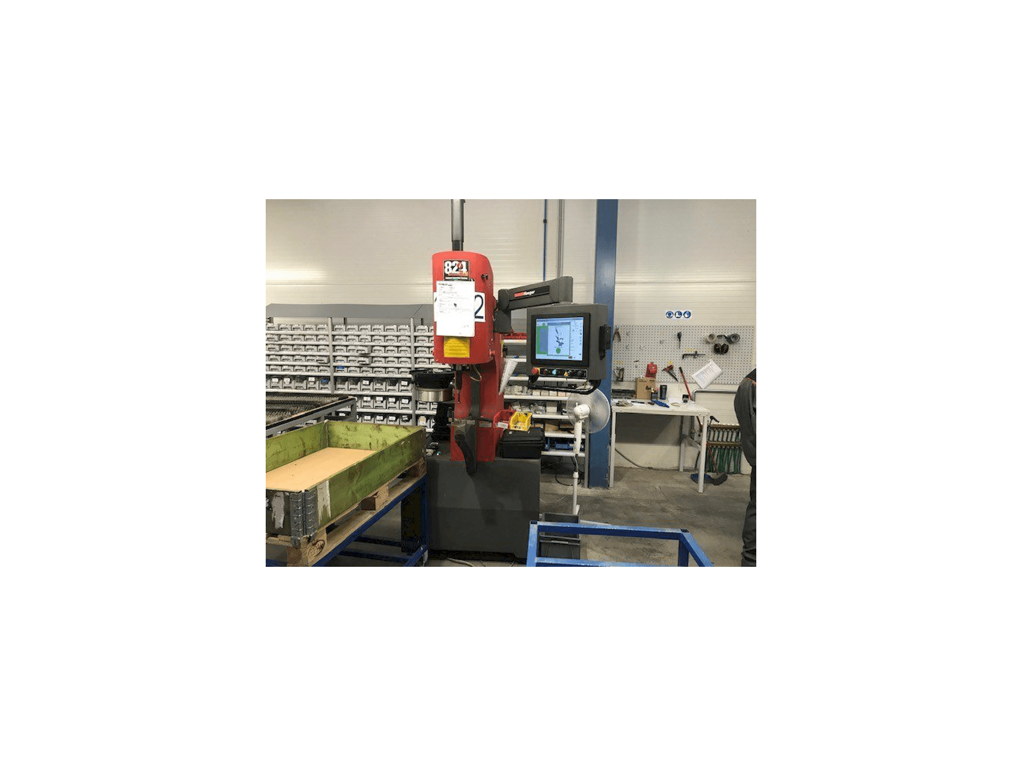 A Haeger WT-824 4e gép oldalnézete