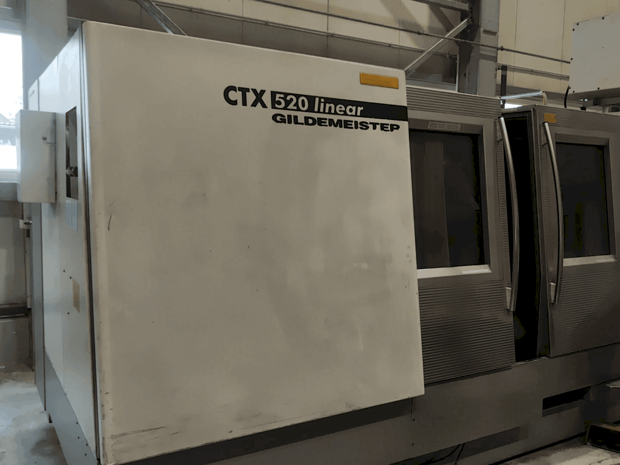 A Gildemeister CTX 520 linear gép elölnézete