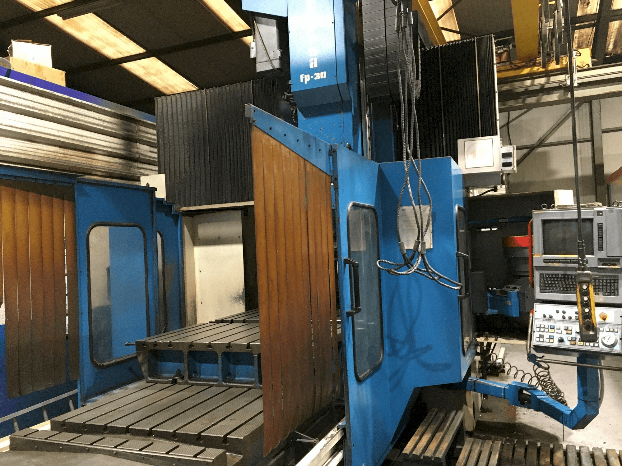 A Correa FP 30/30 gép elölnézete