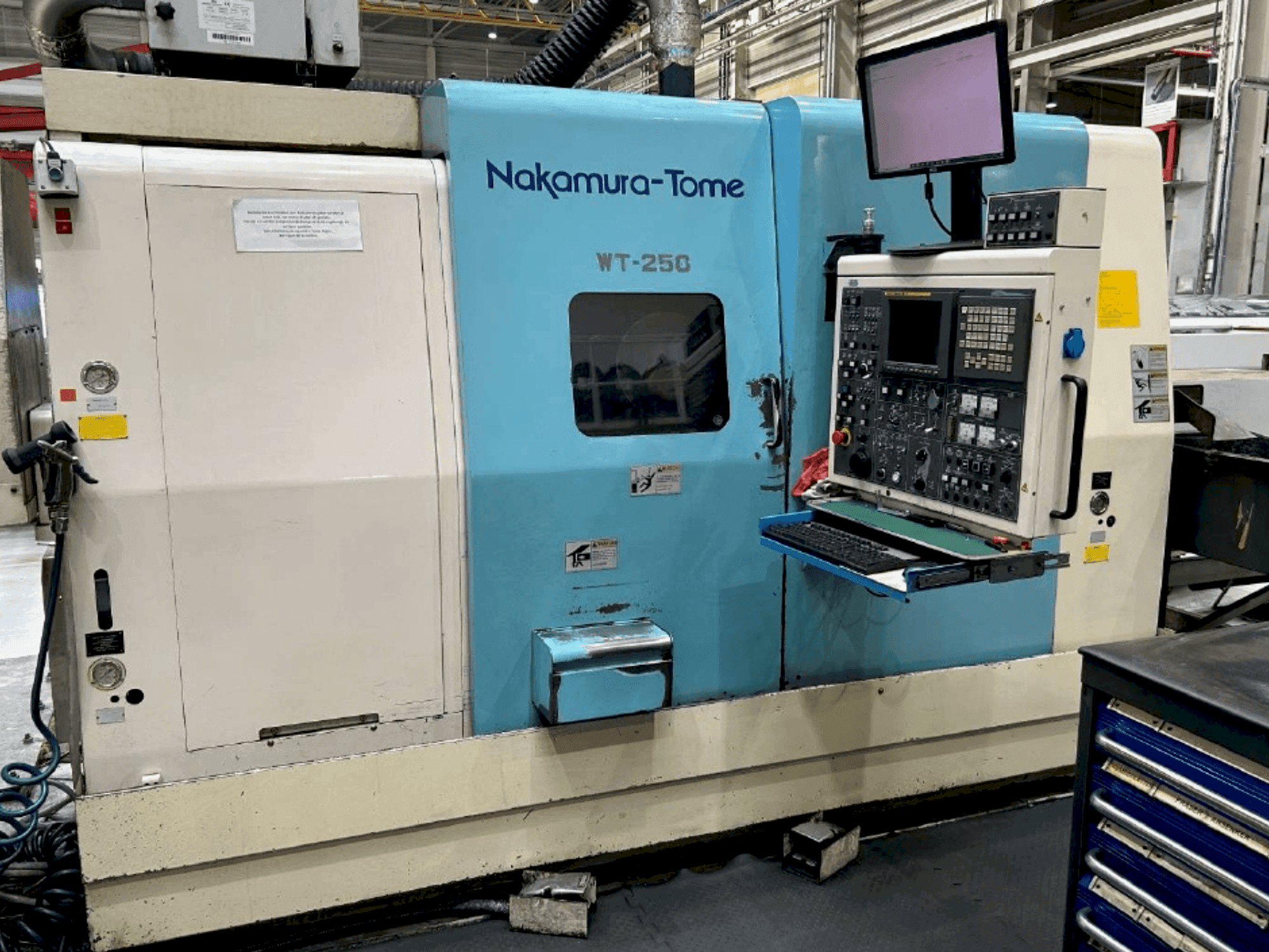A NAKAMURA-TOME WT 250 gép elölnézete