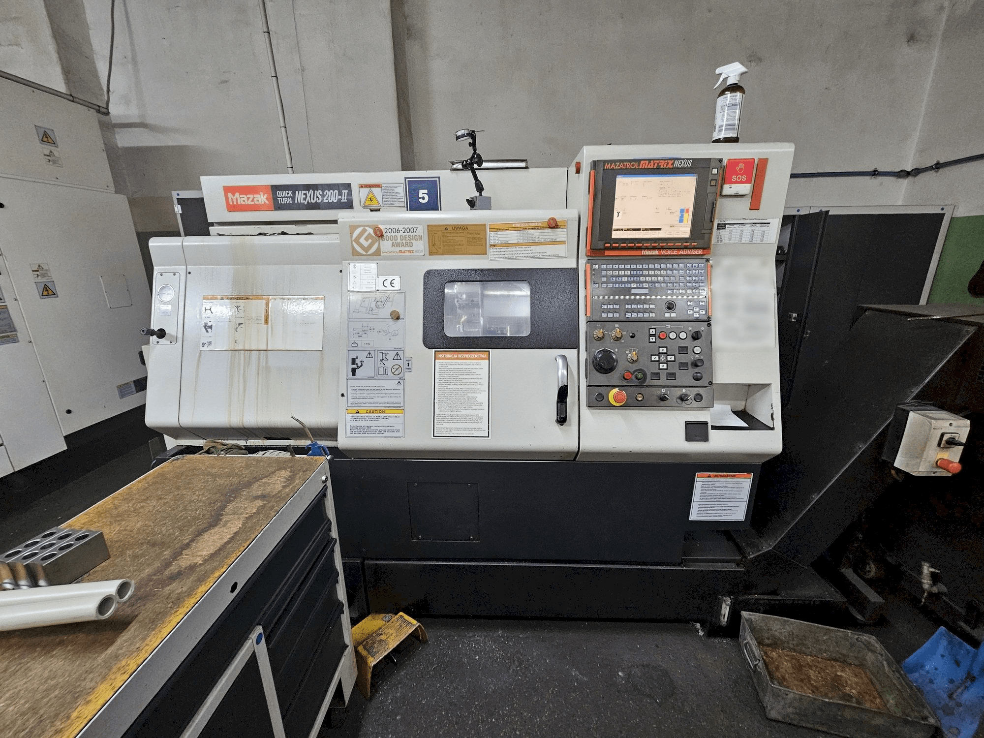 A Mazak QUICKTURN NEXUS 200-II gép elölnézete