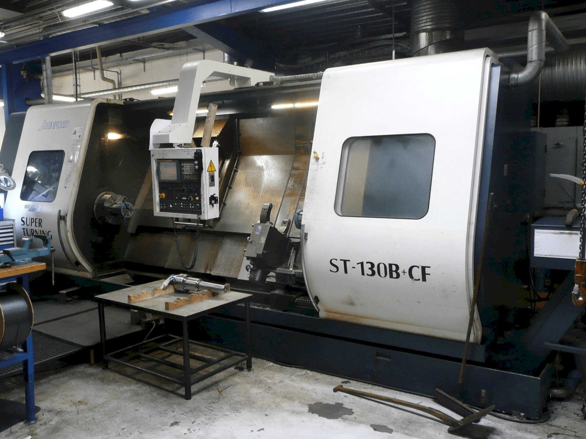 A Johnford ST-130 B+CF gép elölnézete