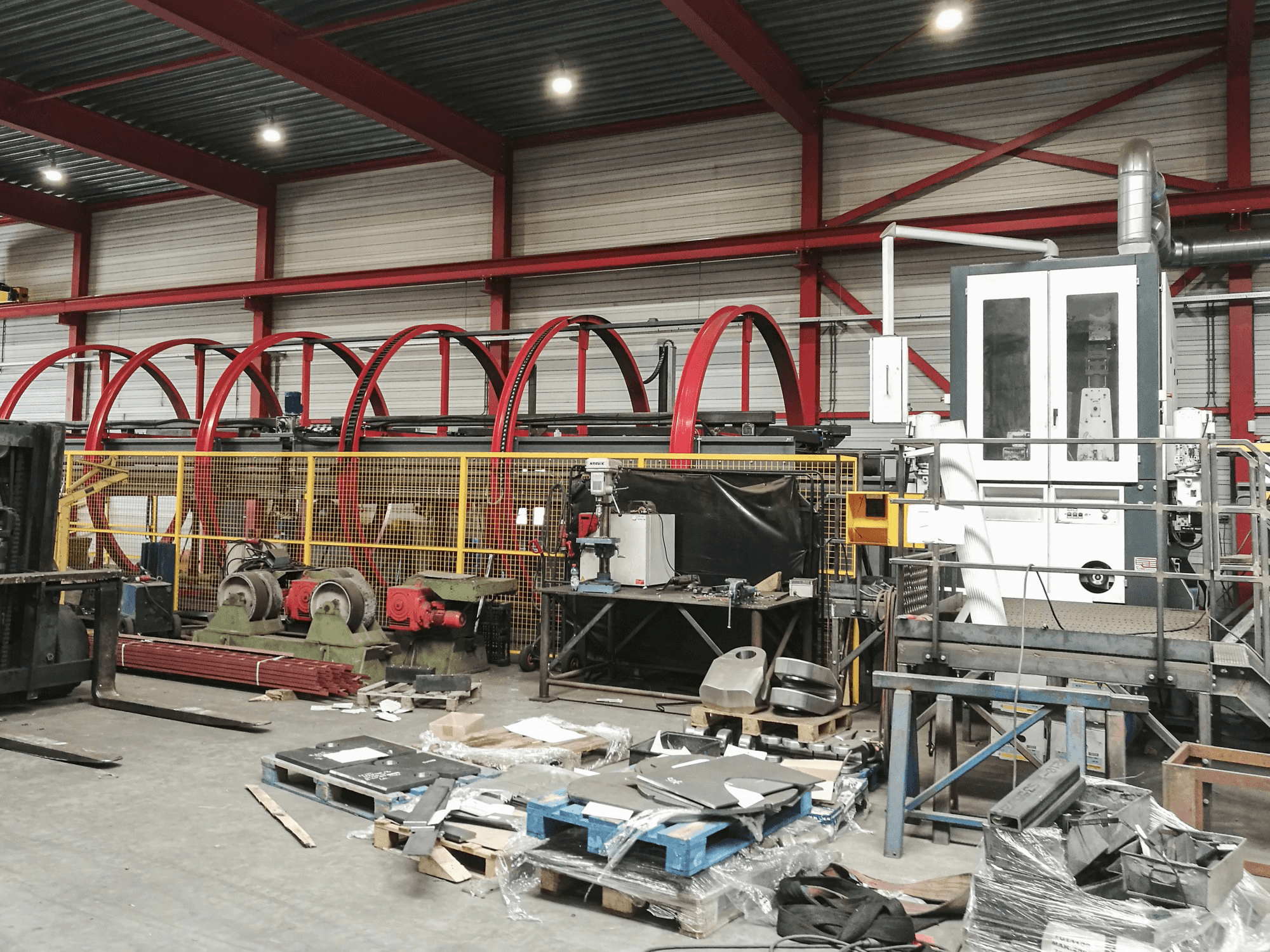 A TIMESAVERS 72-SERIE-2600-W gép elölnézete