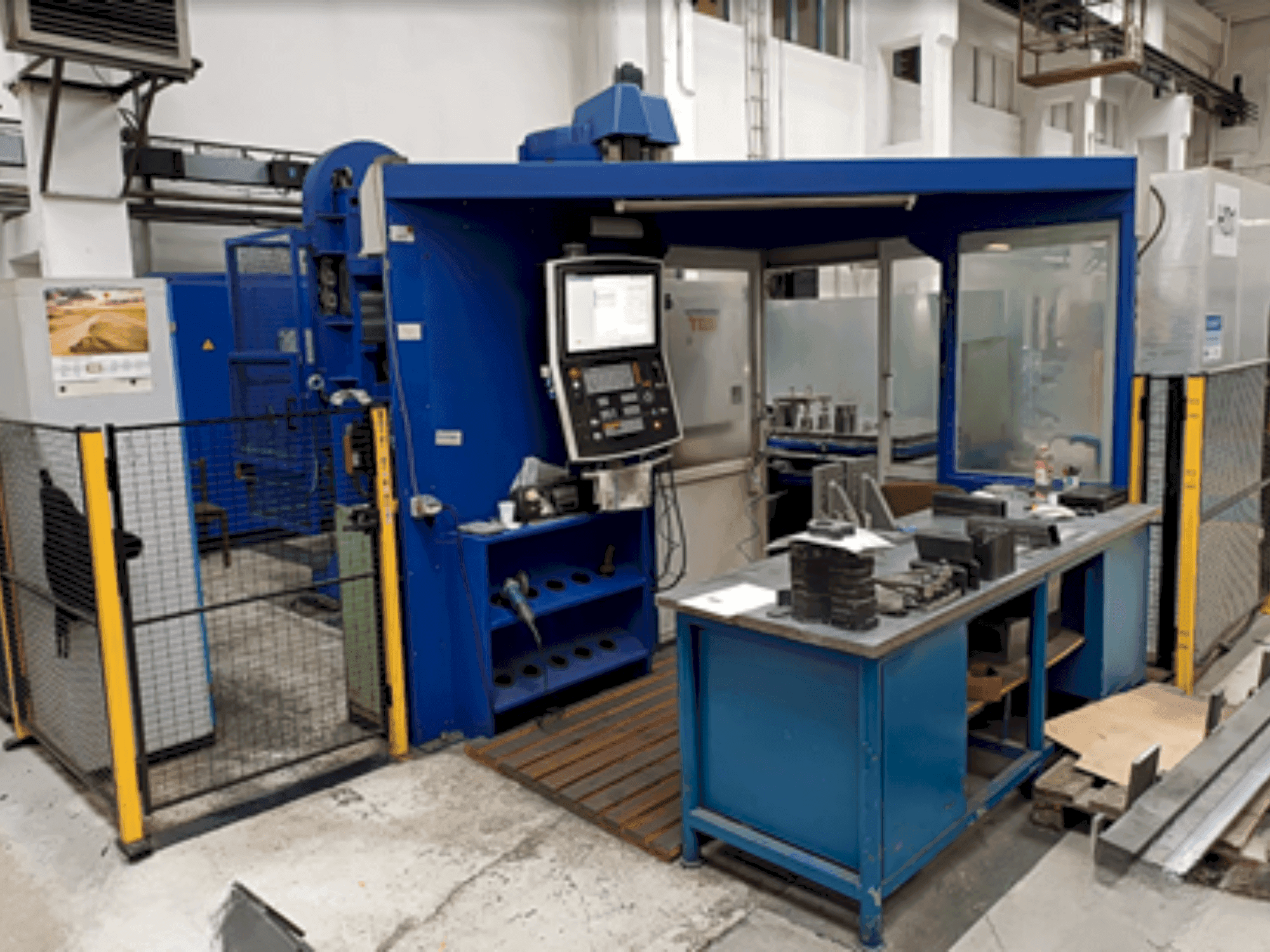 A TOS Varnsdorf WHQ 10 CNC gép elölnézete