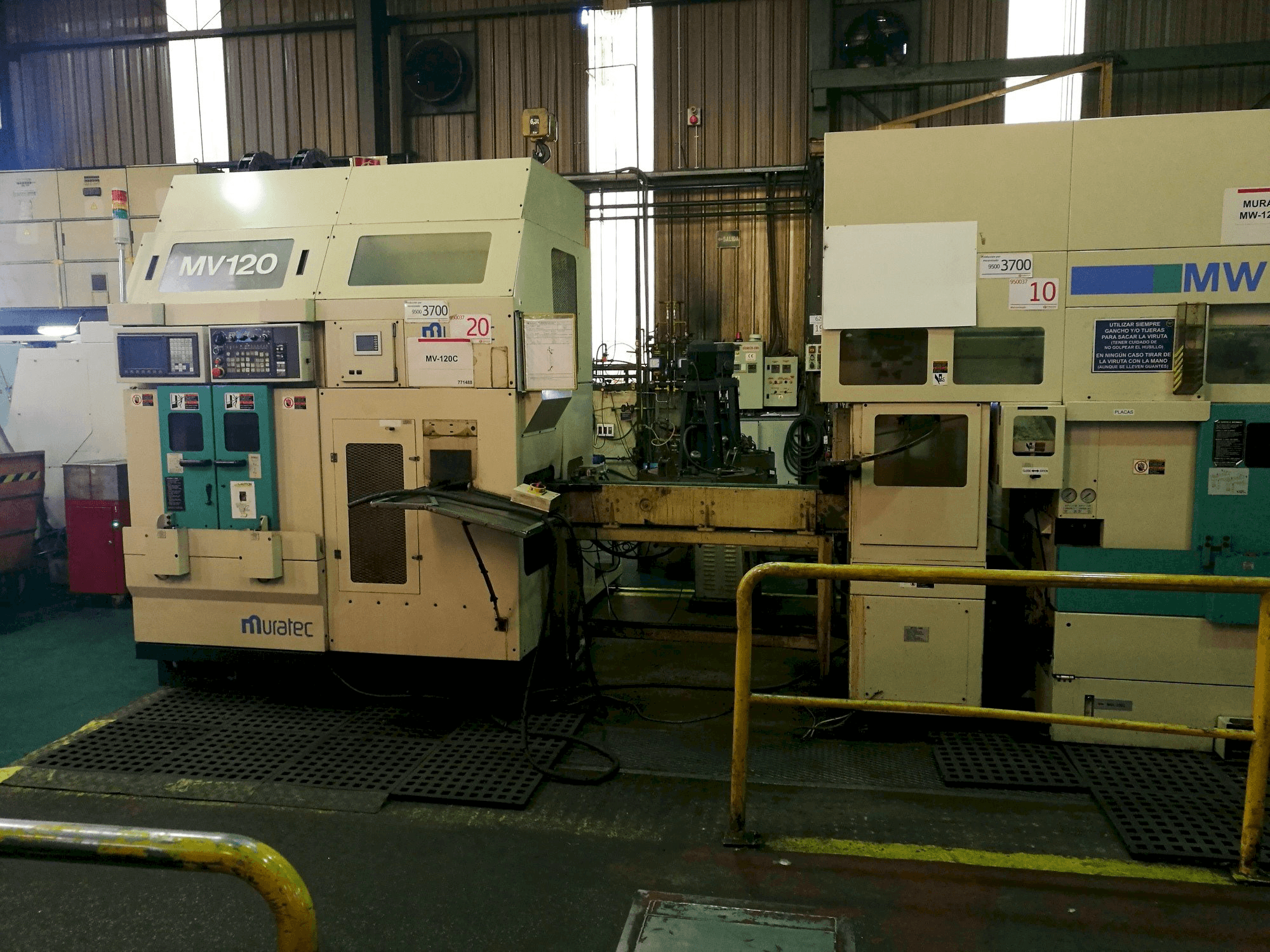 A Muratec MV120 gép elölnézete