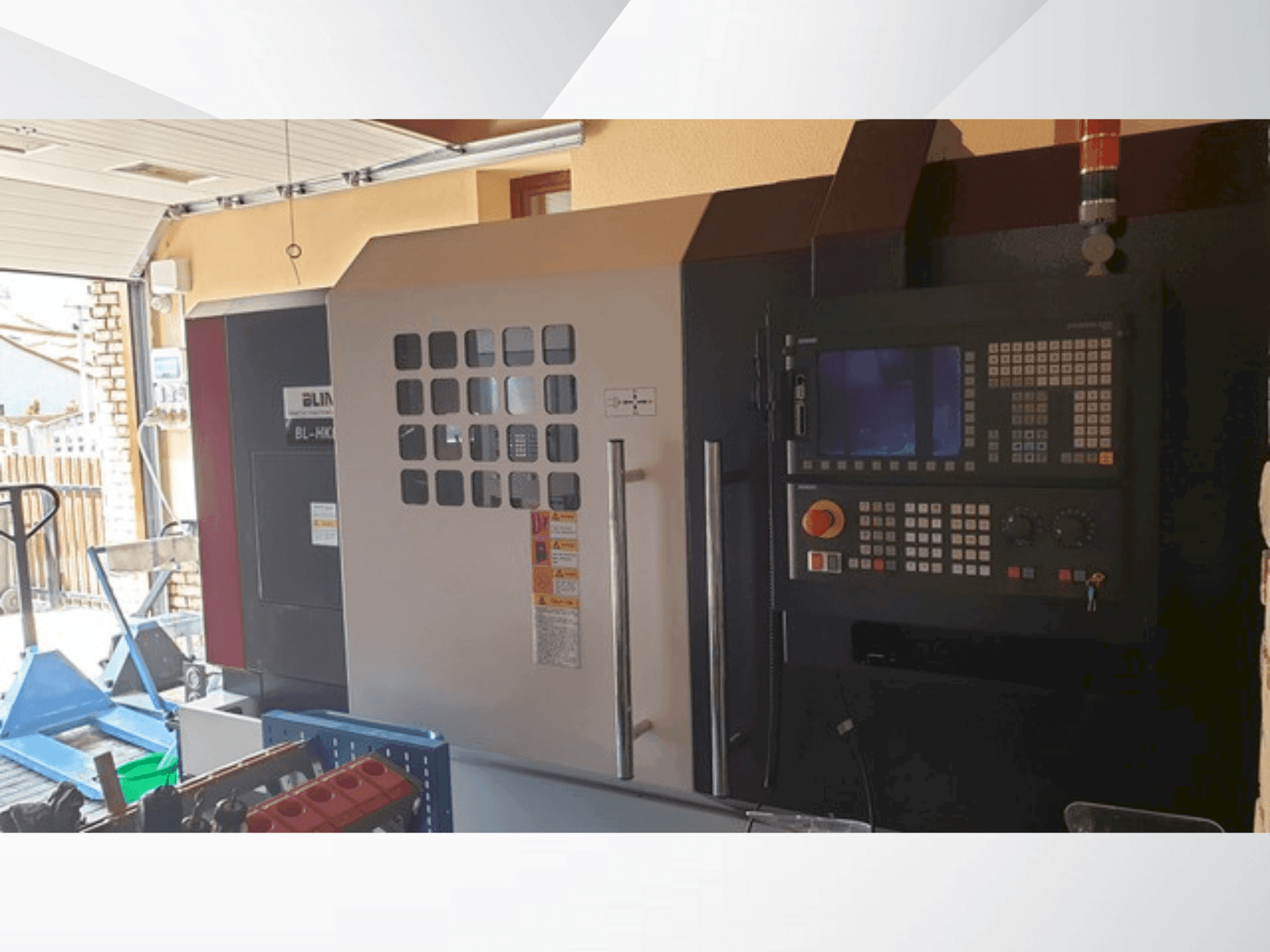 A TAATH BL-HK80B gép elölnézete