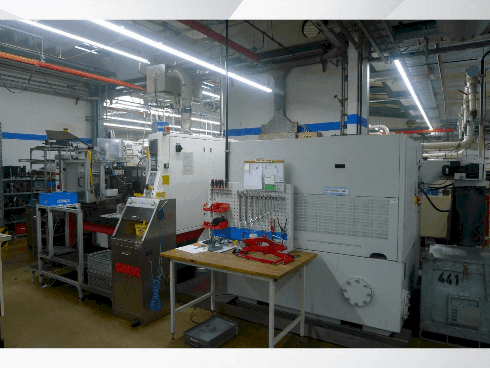 A TSCHUDIN ecoLine 400 gép oldalnézete