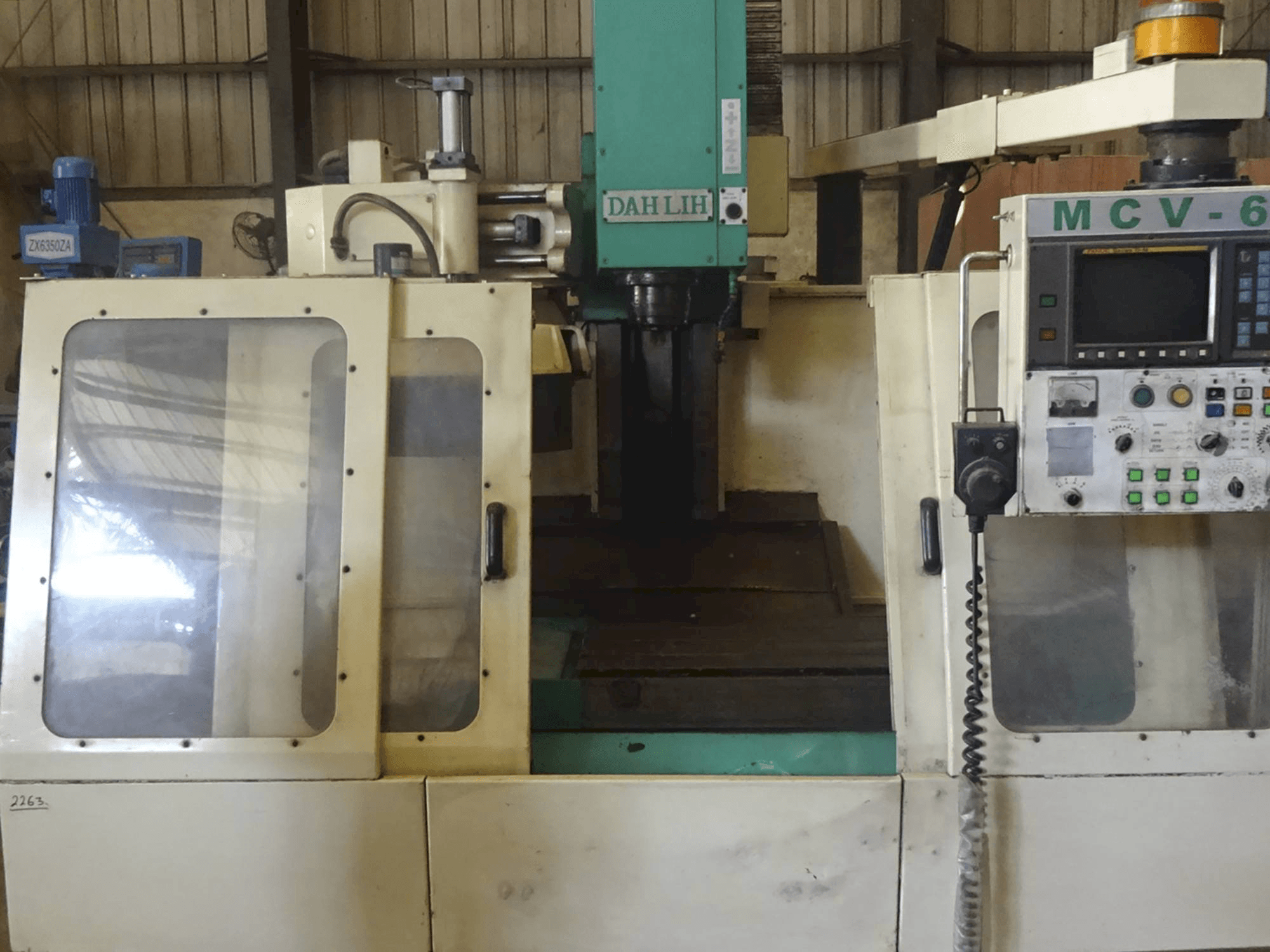 A DAH LIH DL-MCV 610 gép elölnézete