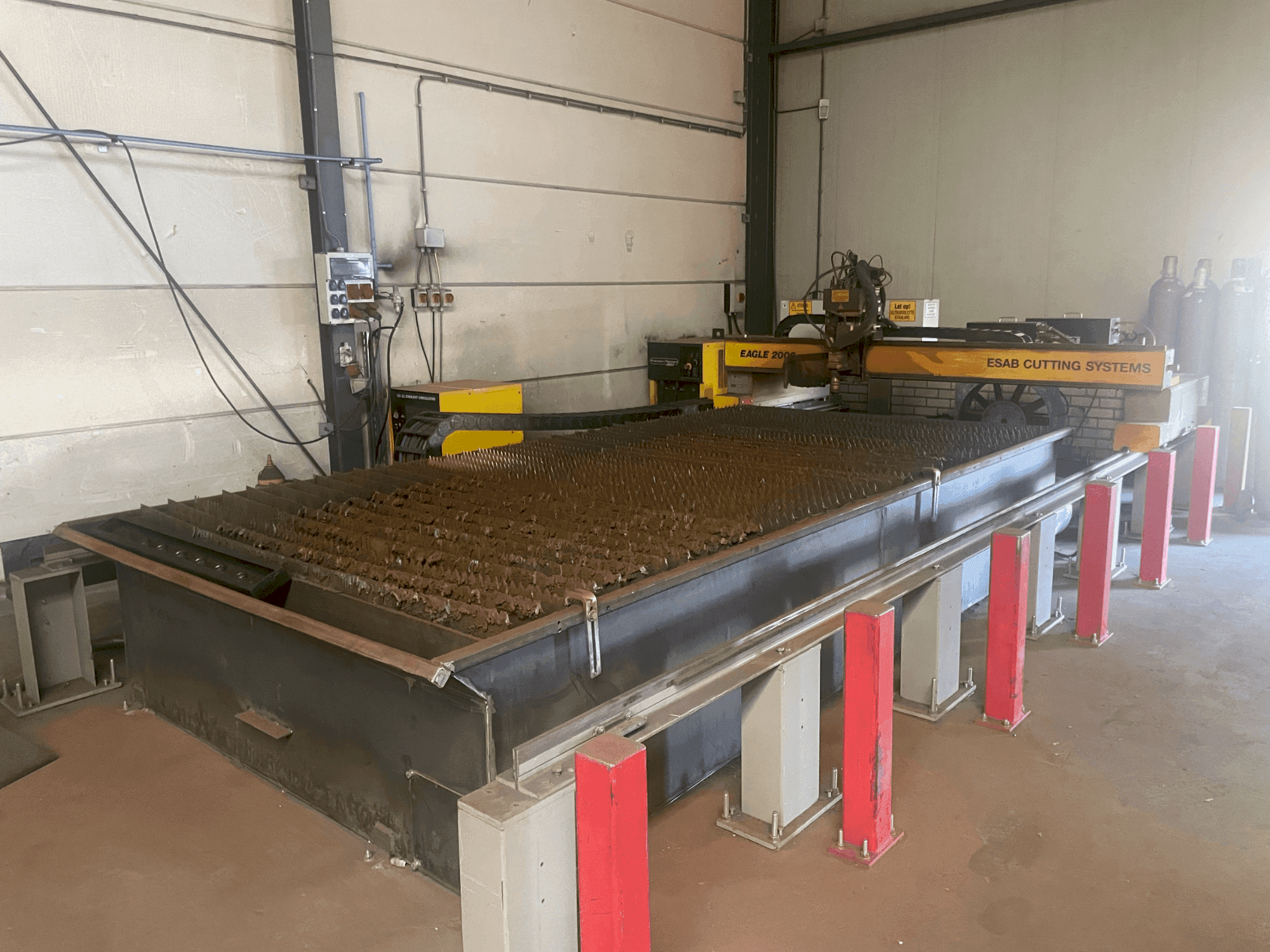 A ESAB EAGLE 2000 gép elölnézete