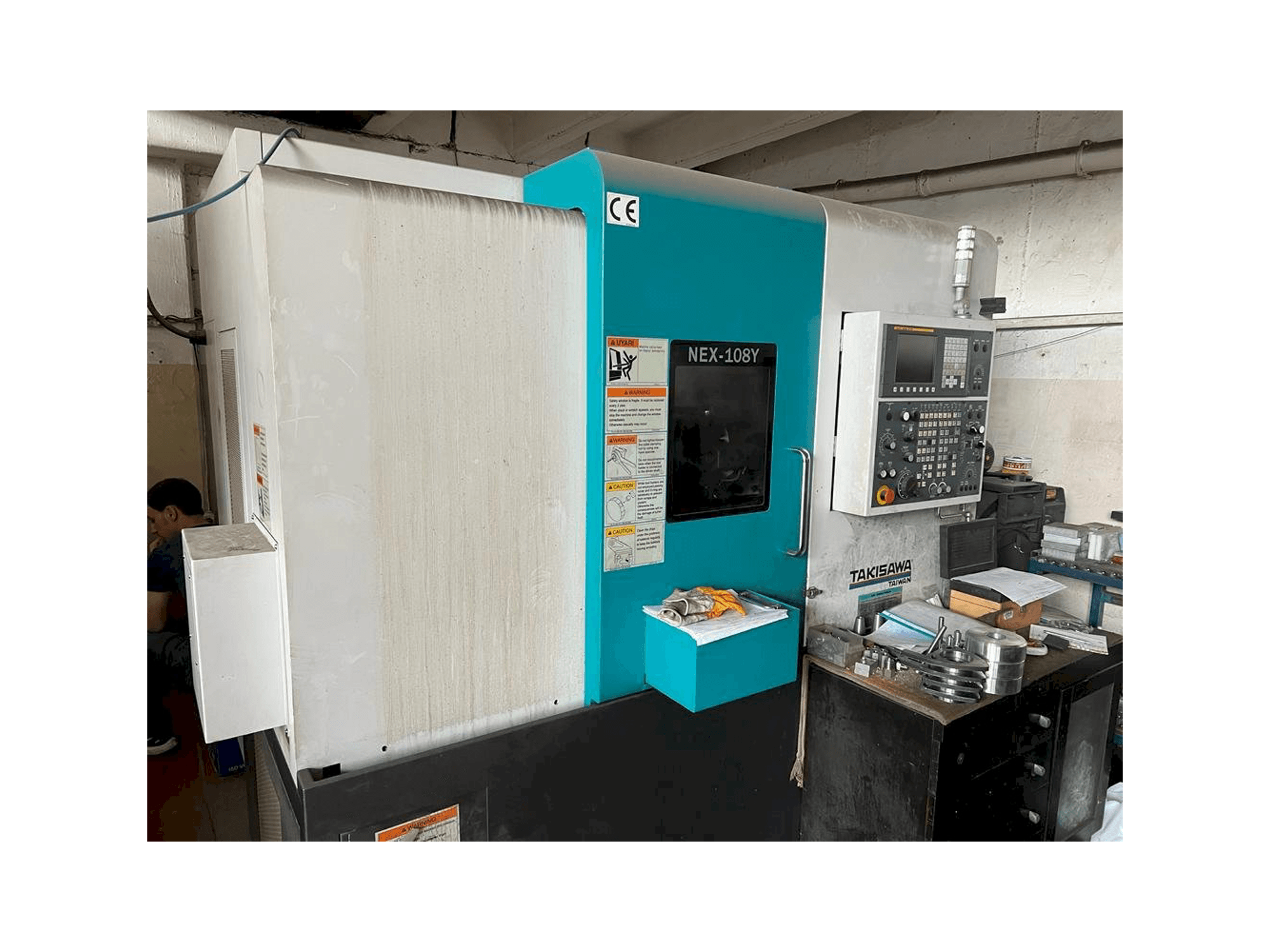 A Takisawa NEX-108Y gép elölnézete