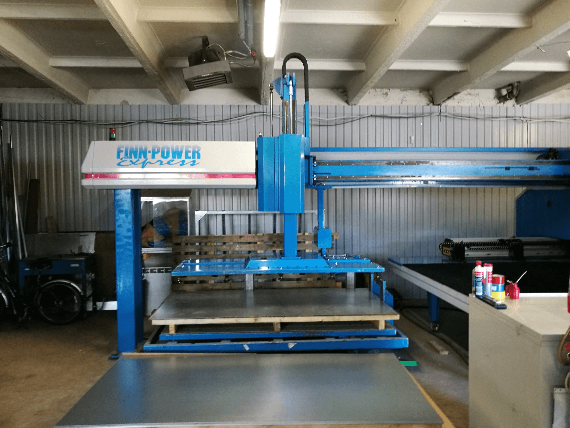 A Finn-Power A5-20 SB gép elölnézete