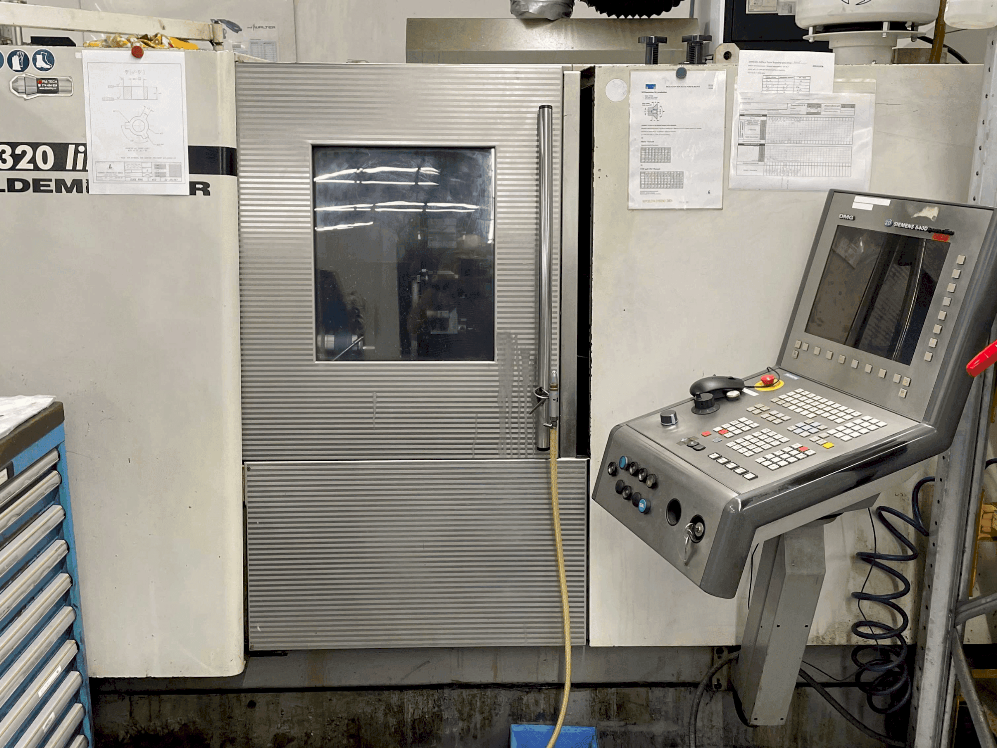 A DMG CTX 320 linear gép elölnézete
