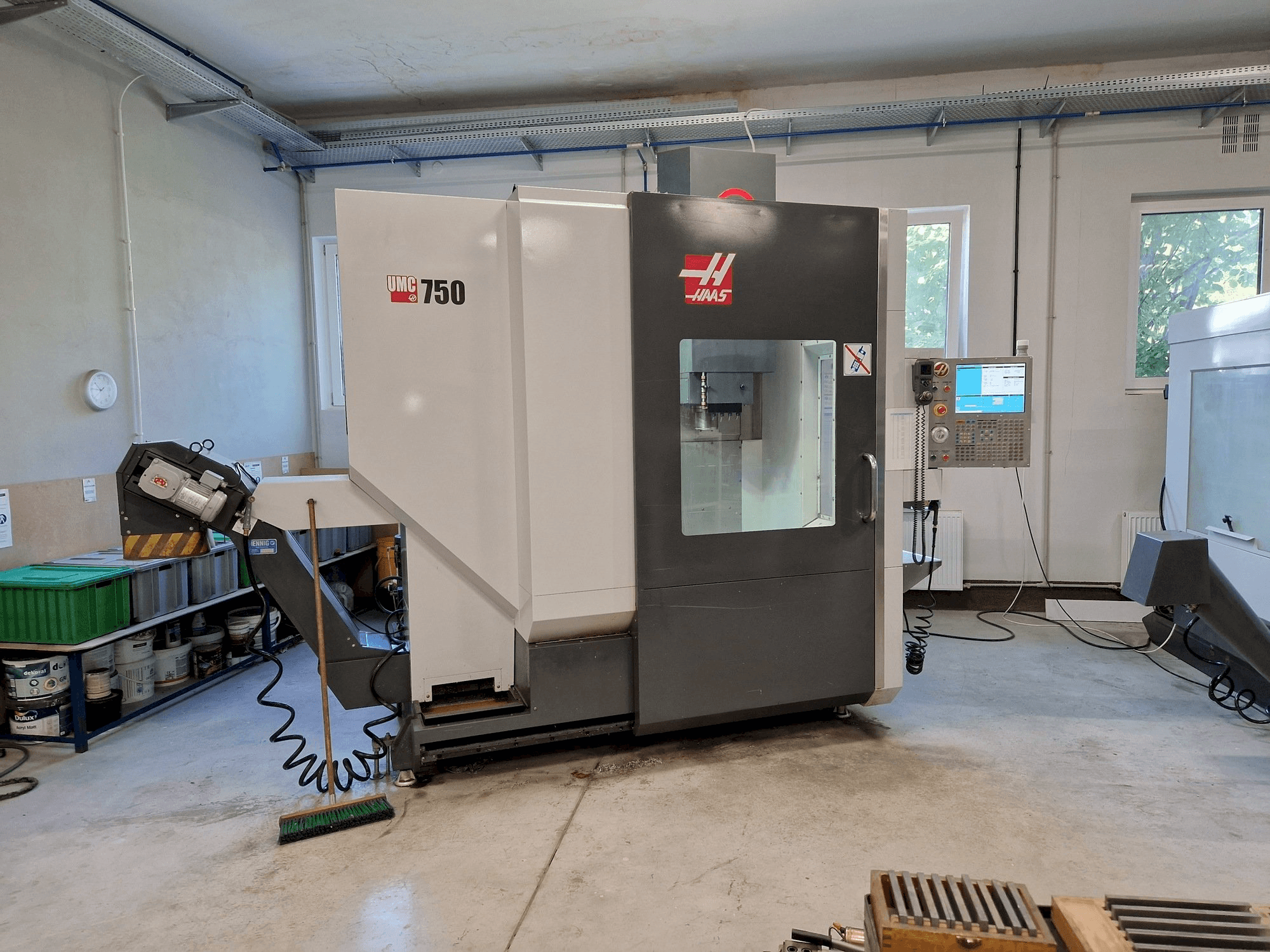 A HAAS UMC-750 gép elölnézete