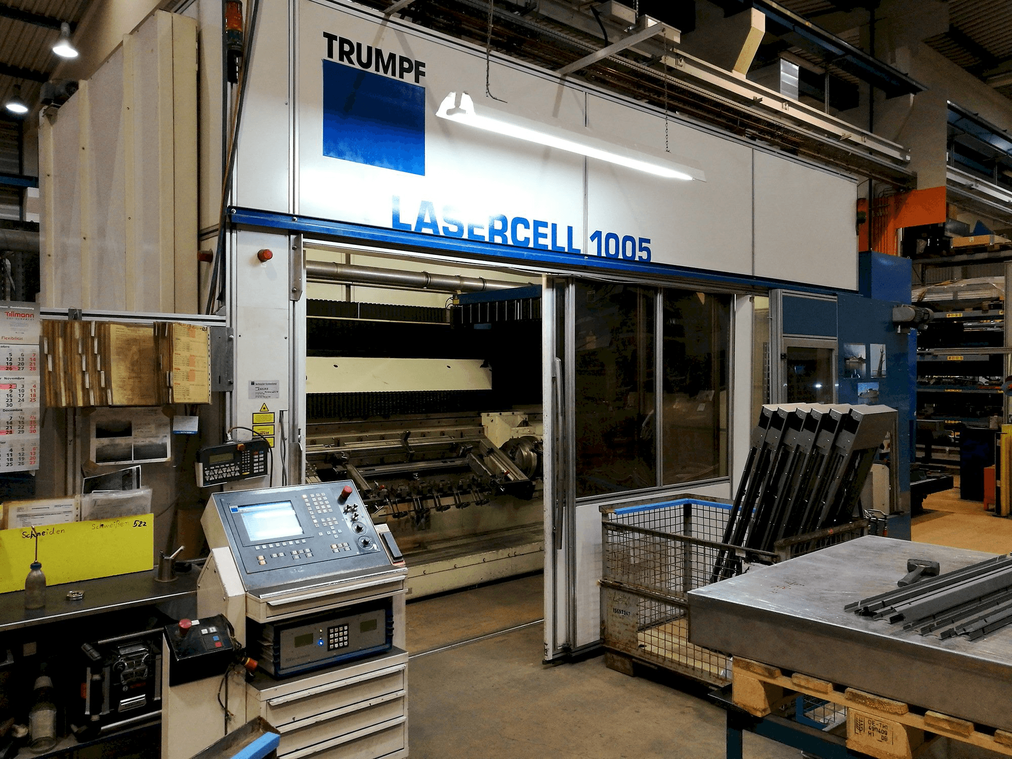 A Trumpf Lasercell TLC 1005 gép bal oldali nézete