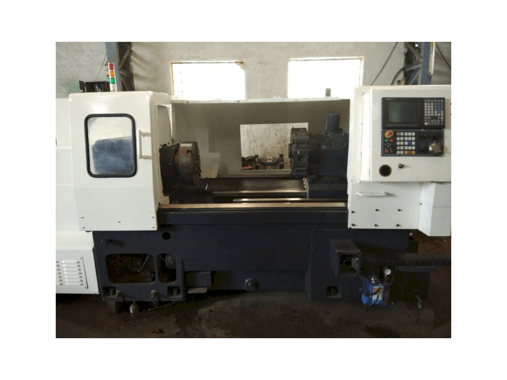 A MORI SEIKI TL3 gép elölnézete