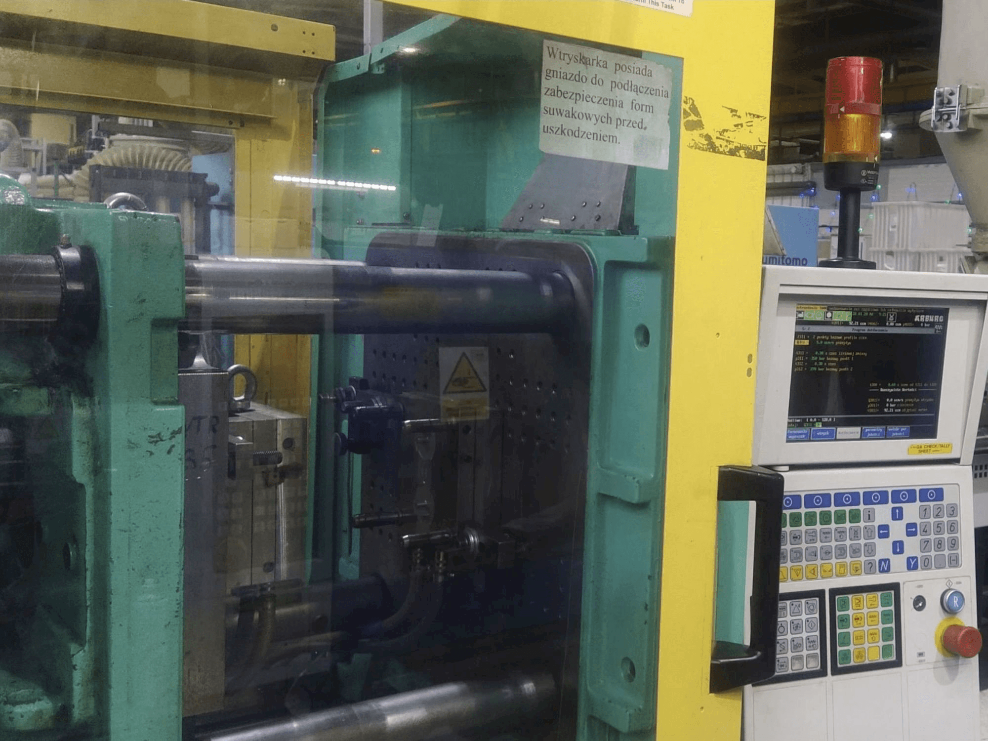 A Arburg 420S ALLROUNDER 1000-350 gép elölnézete