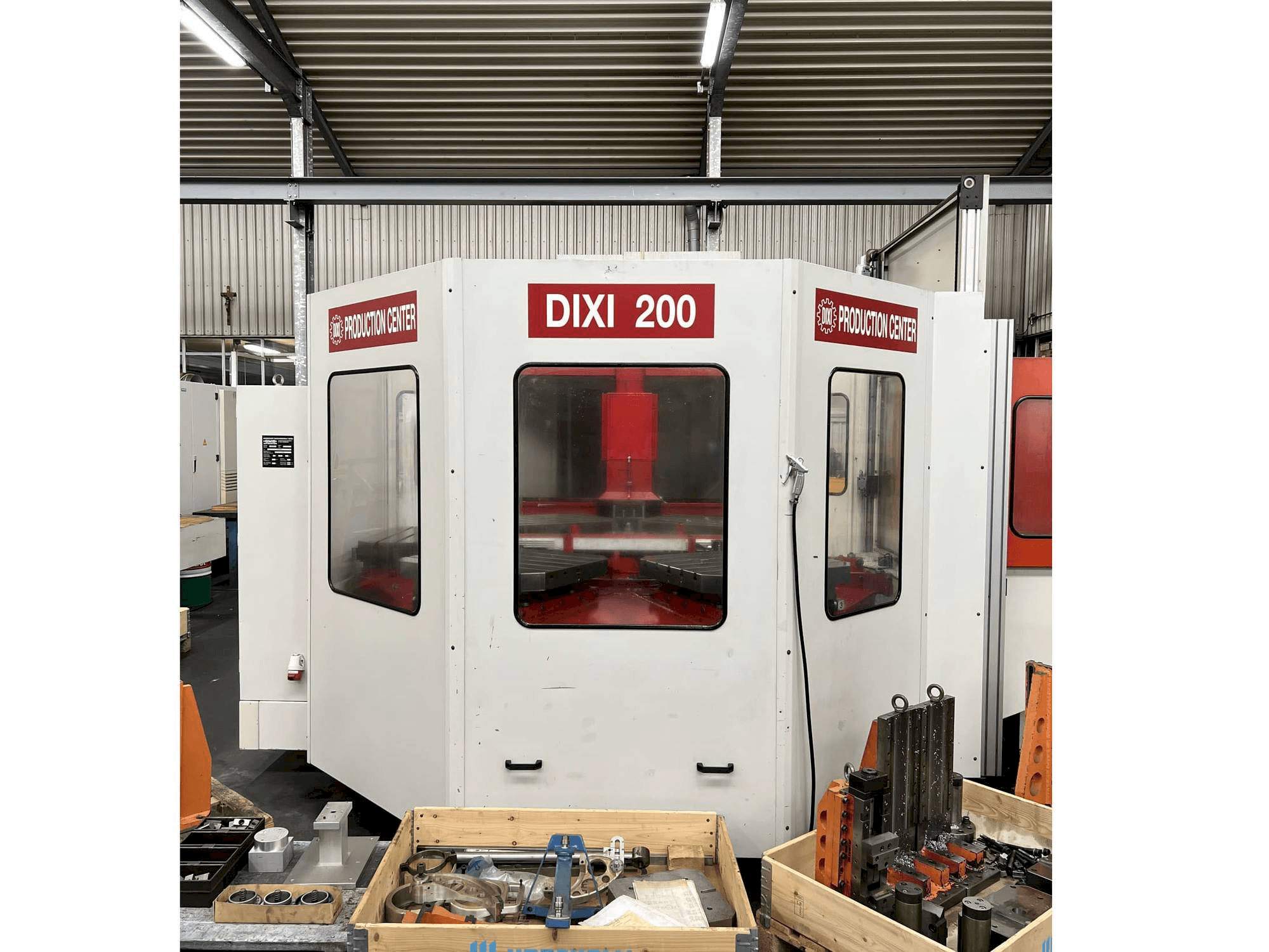 A DIXI 200 gép elölnézete