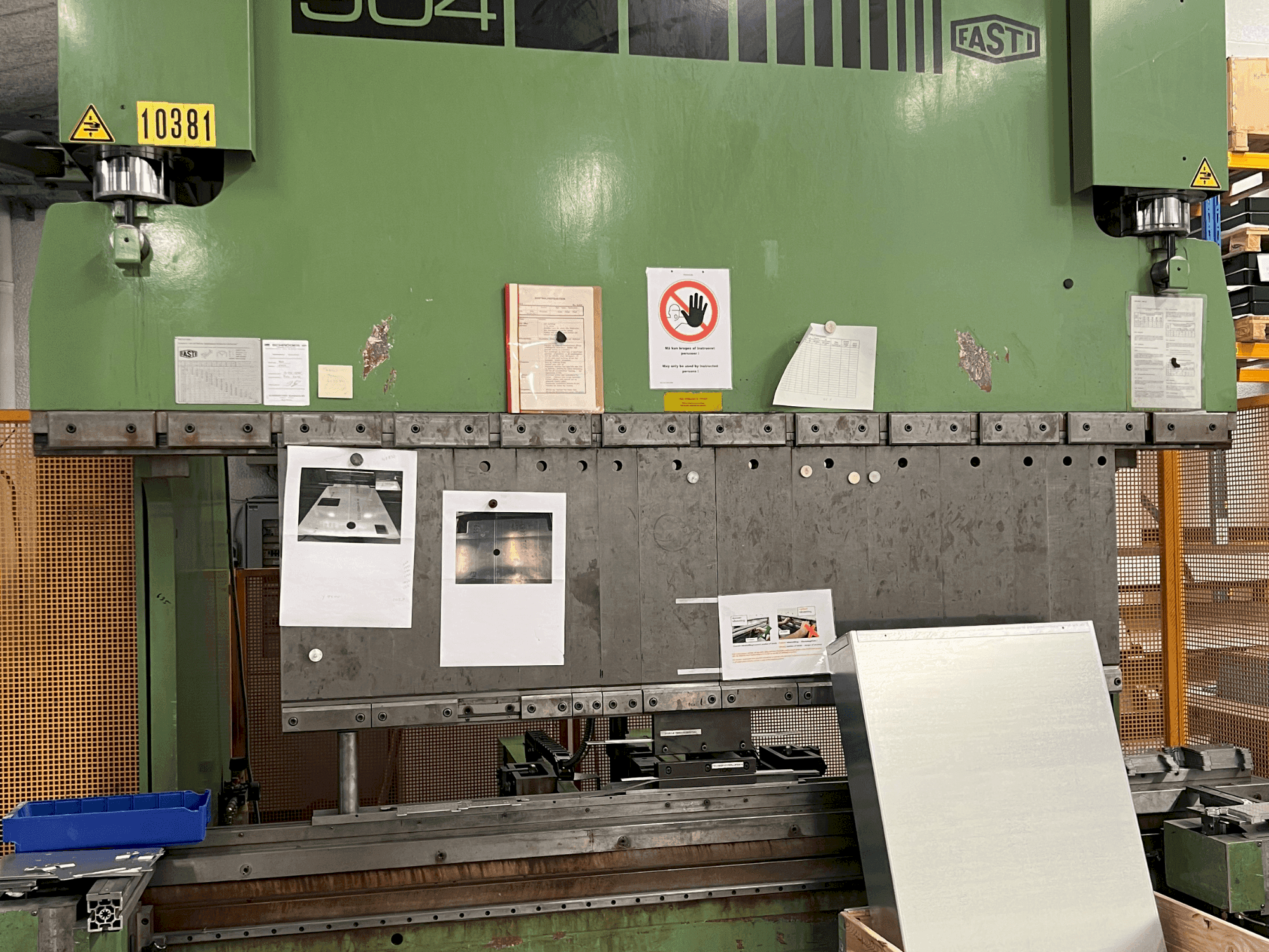 A FASTI 904 gép elölnézete