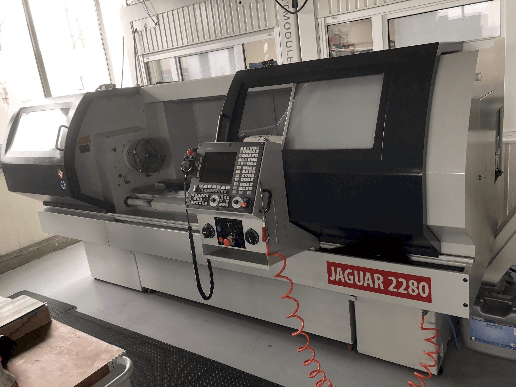 A JESSEY AGUAR 2280 gép elölnézete