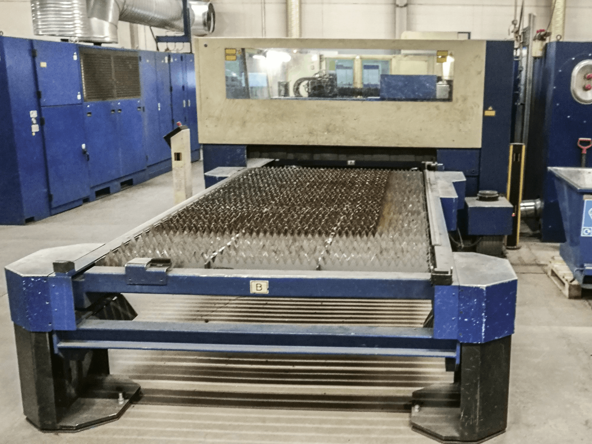 A Trumpf Trumatic L3050 gép jobb nézete