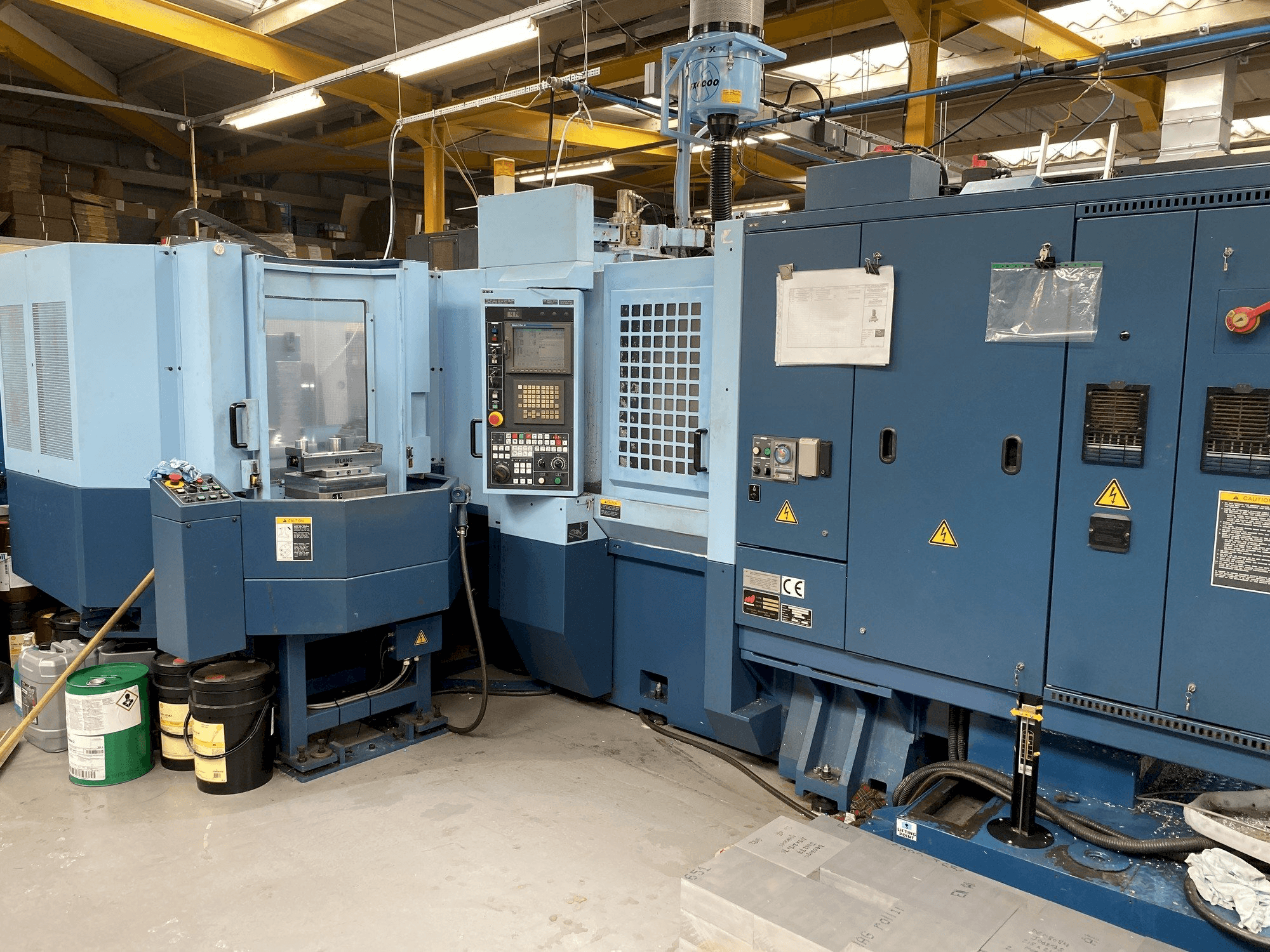 A Matsuura H-Plus 300 gép elölnézete