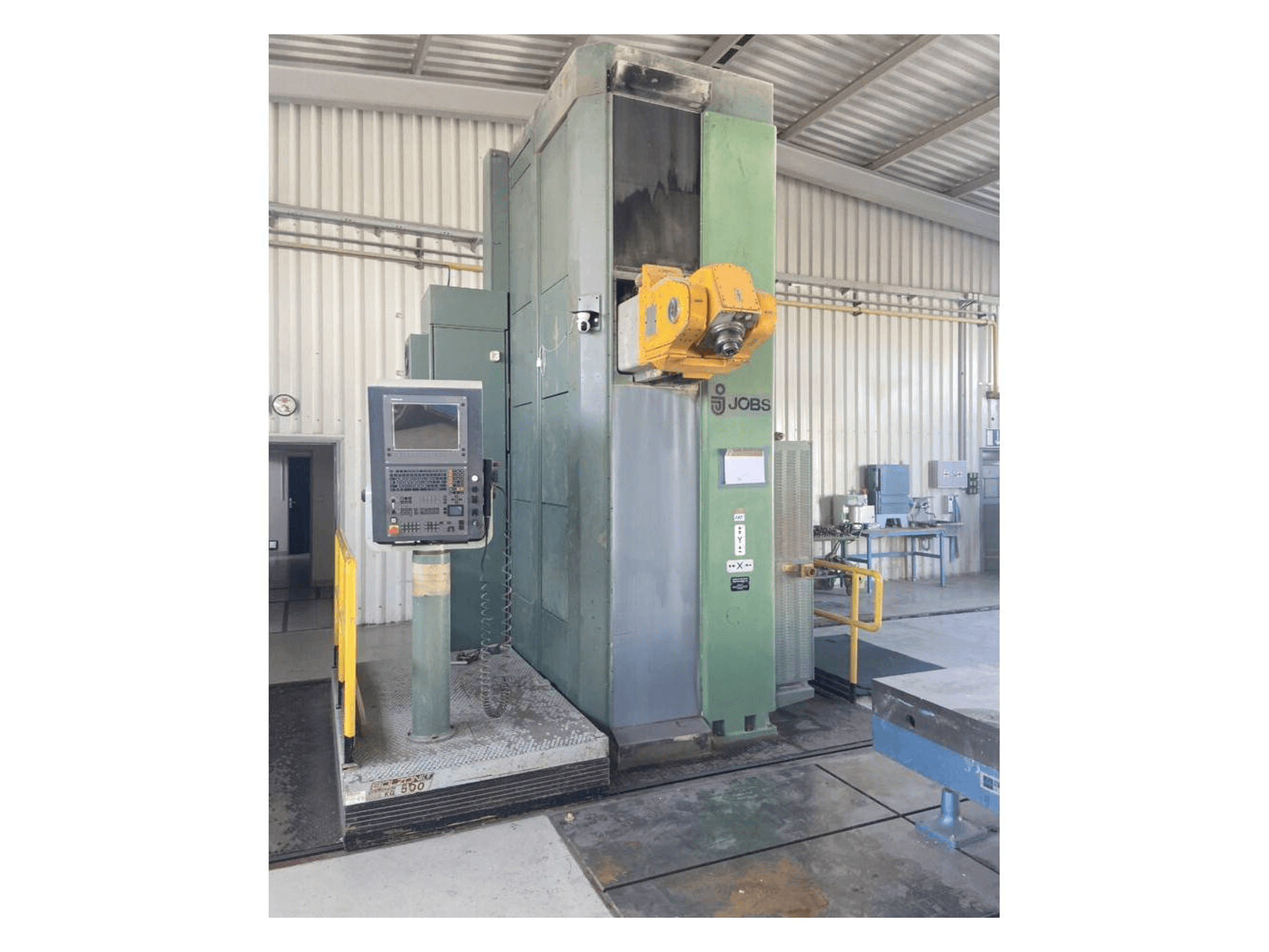 A JOBS Jomach 16 gép elölnézete