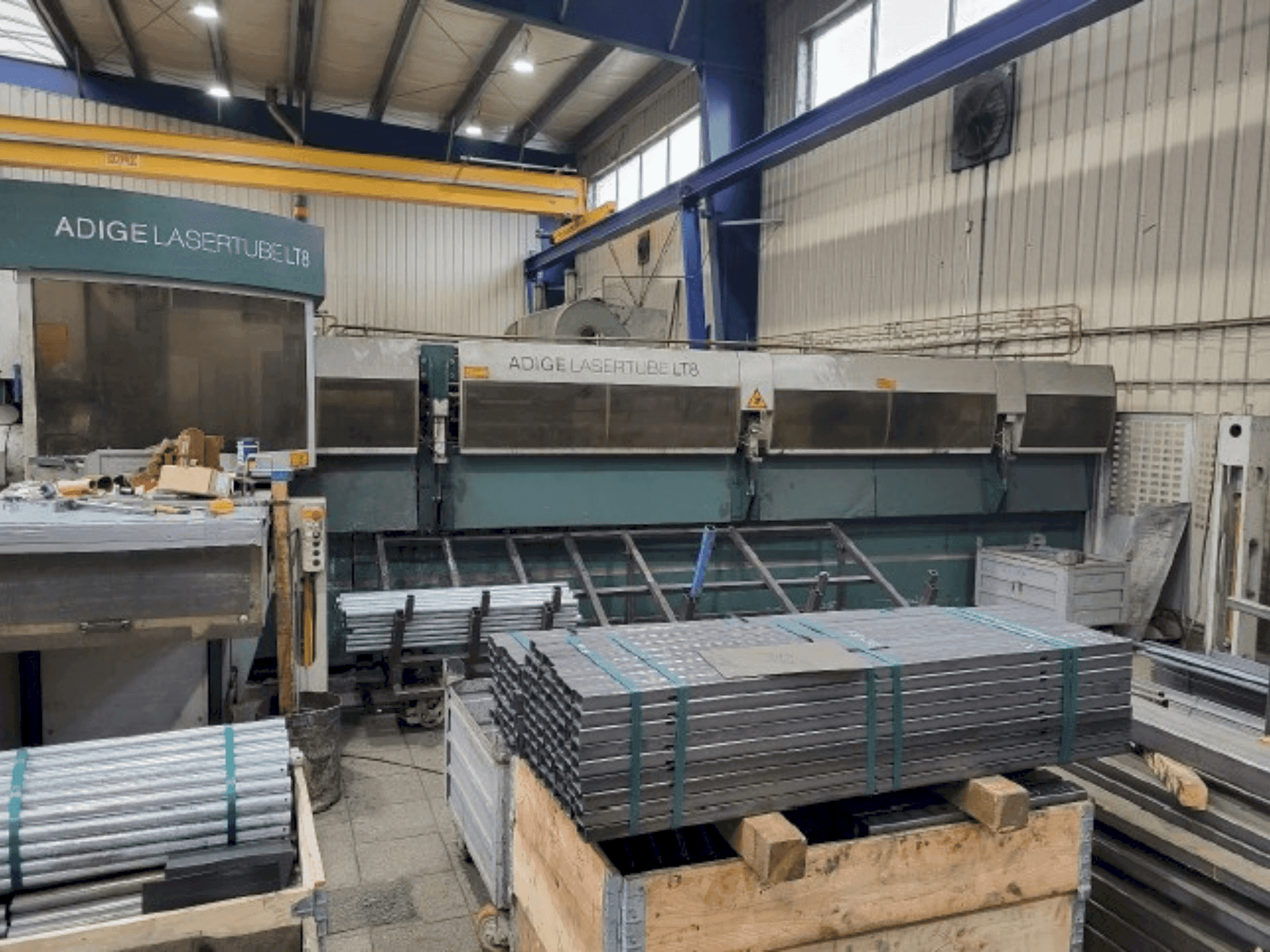 A BLM Adige LT 8 gép elölnézete