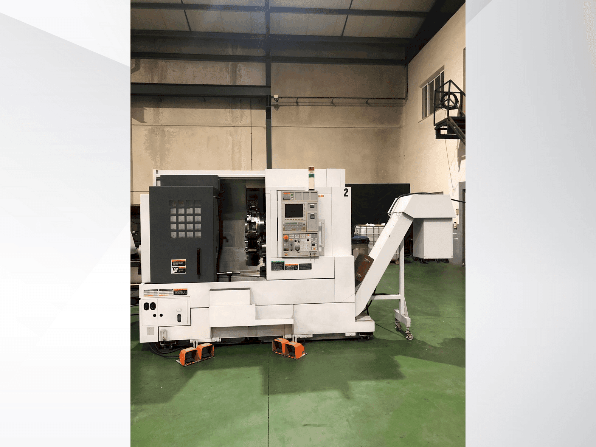 A MORI SEIKI NL2000SY gép elölnézete