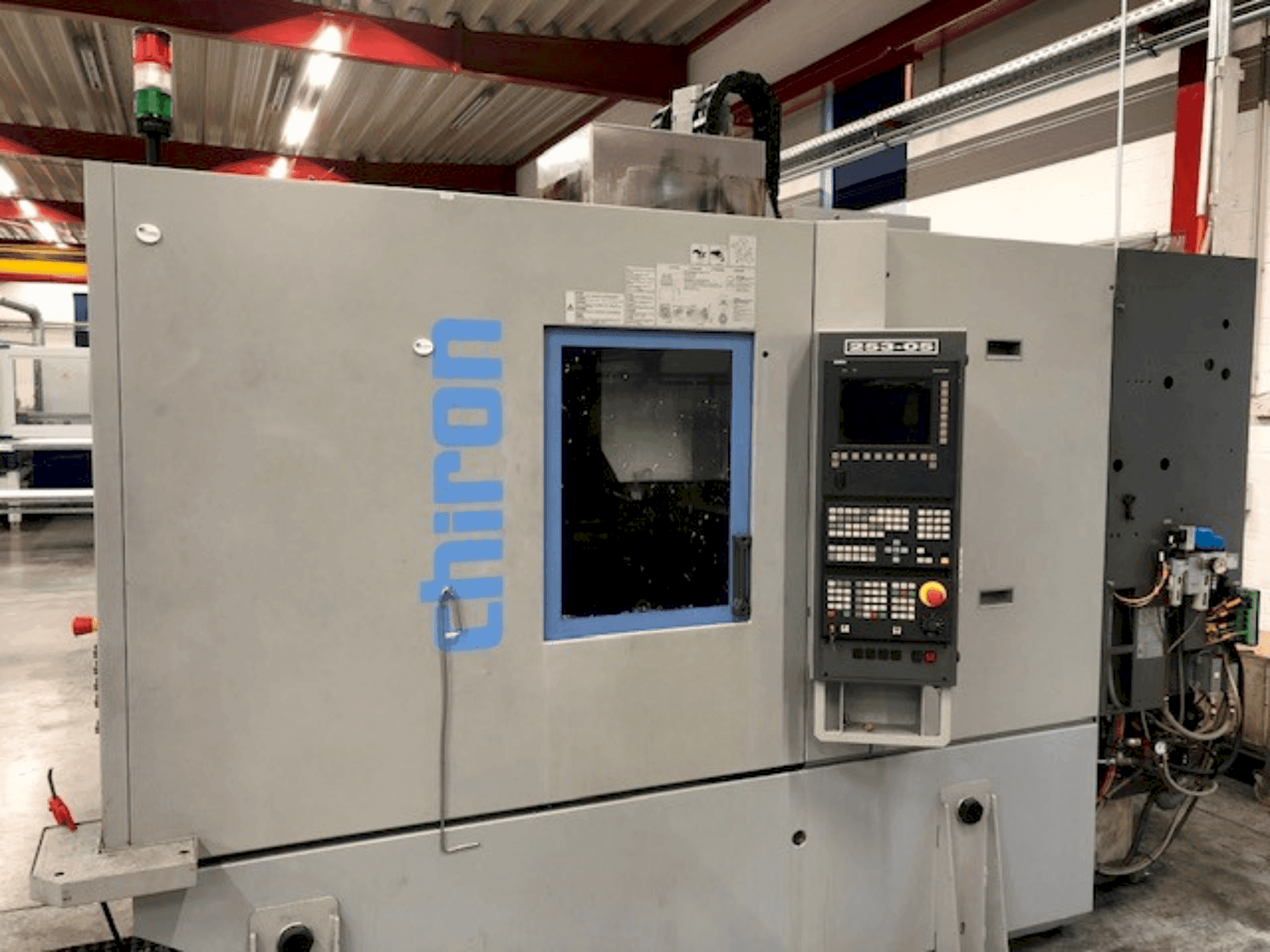 A CHIRON FZ 12 KW HIGH-SPEED gép elölnézete