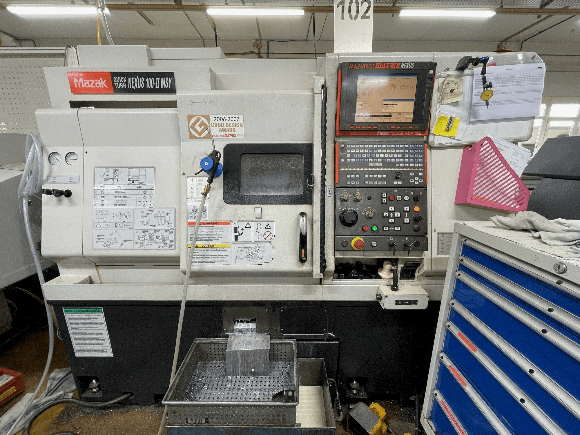 A Mazak QUICK TURN NEXUS 100-II MSY gép elölnézete