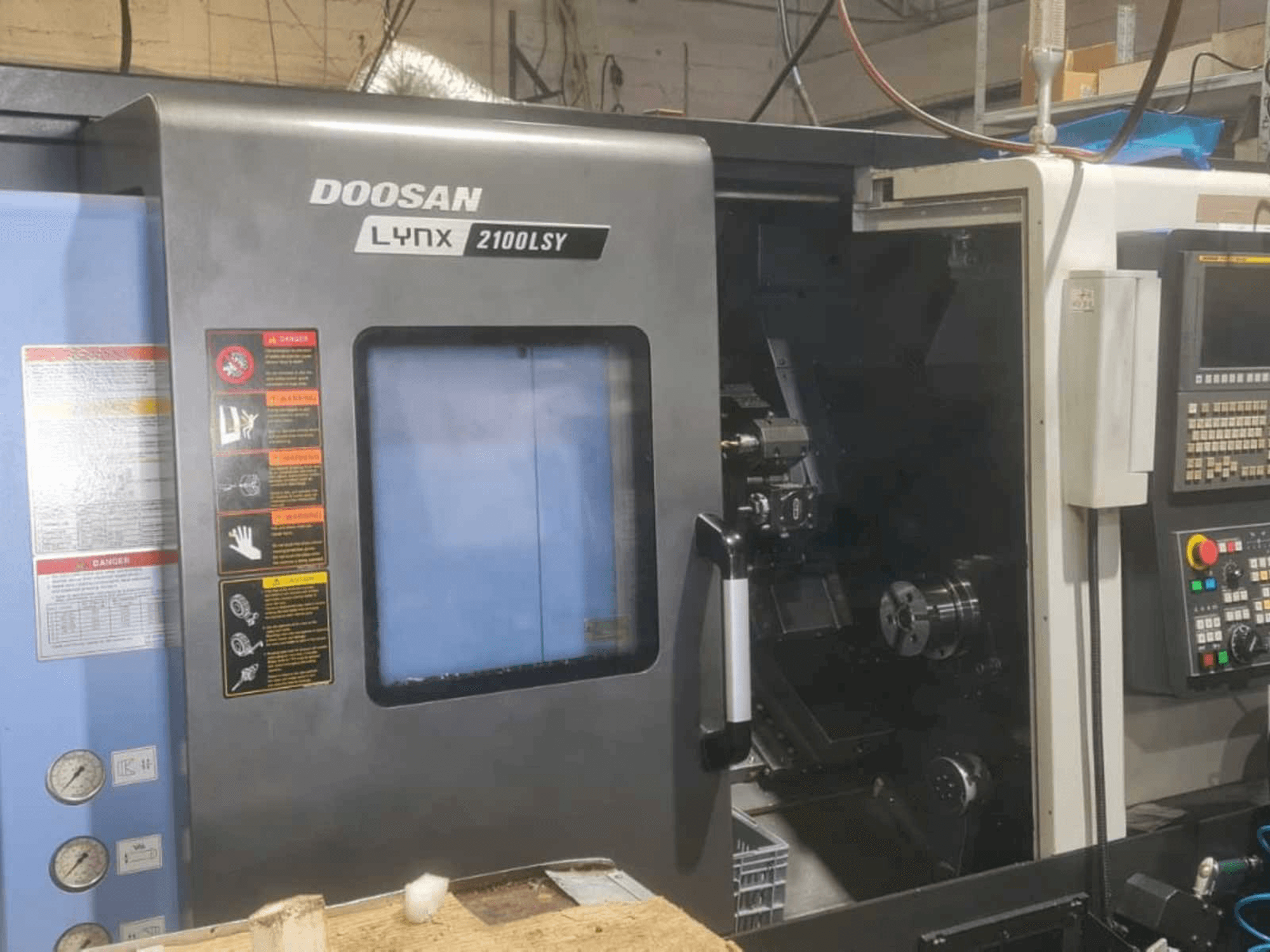 A Doosan Lynx series gép elölnézete