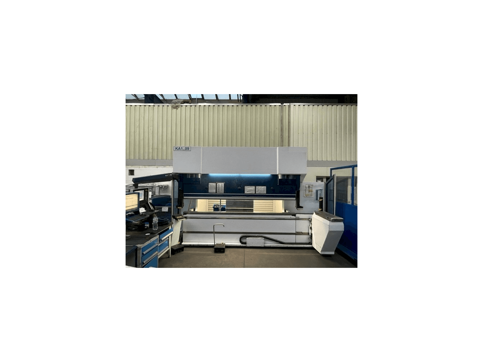 A Trumpf TruBend 5130 gép elölnézete