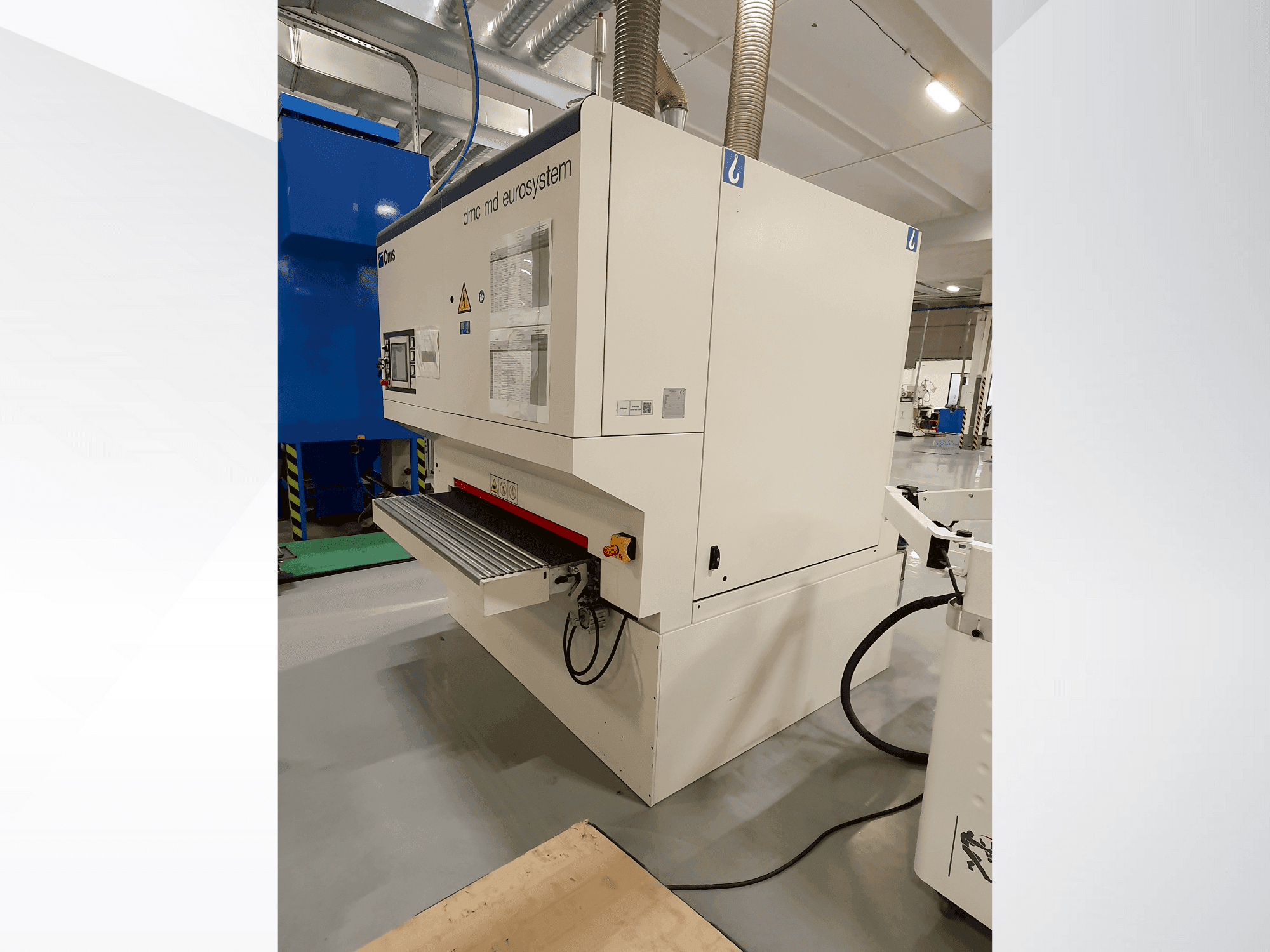 A CMS ESYM M3 1350 gép elölnézete