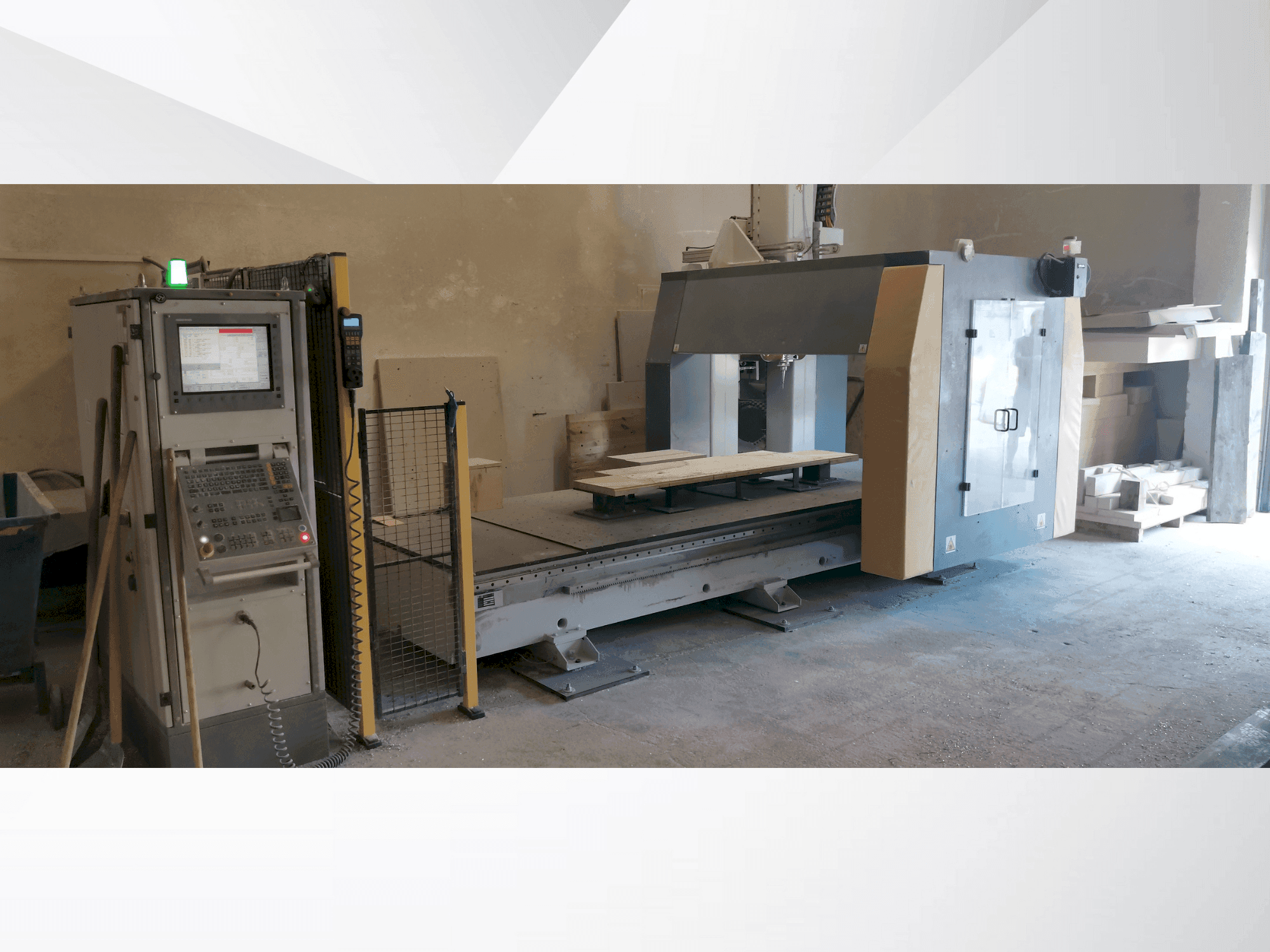 A Sahos Dynamic FC 3000 gép elölnézete
