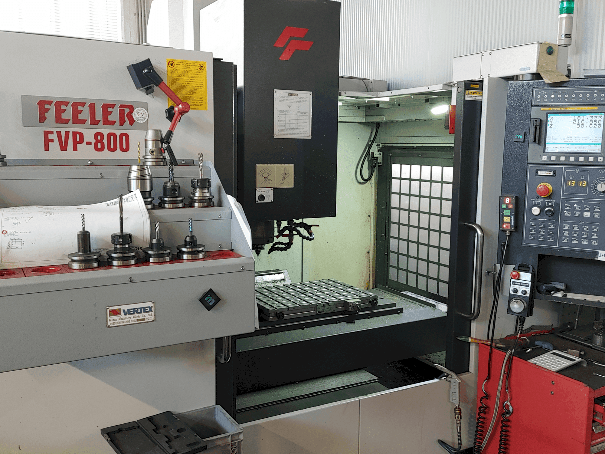 A Feeler PVF 800 gép elölnézete
