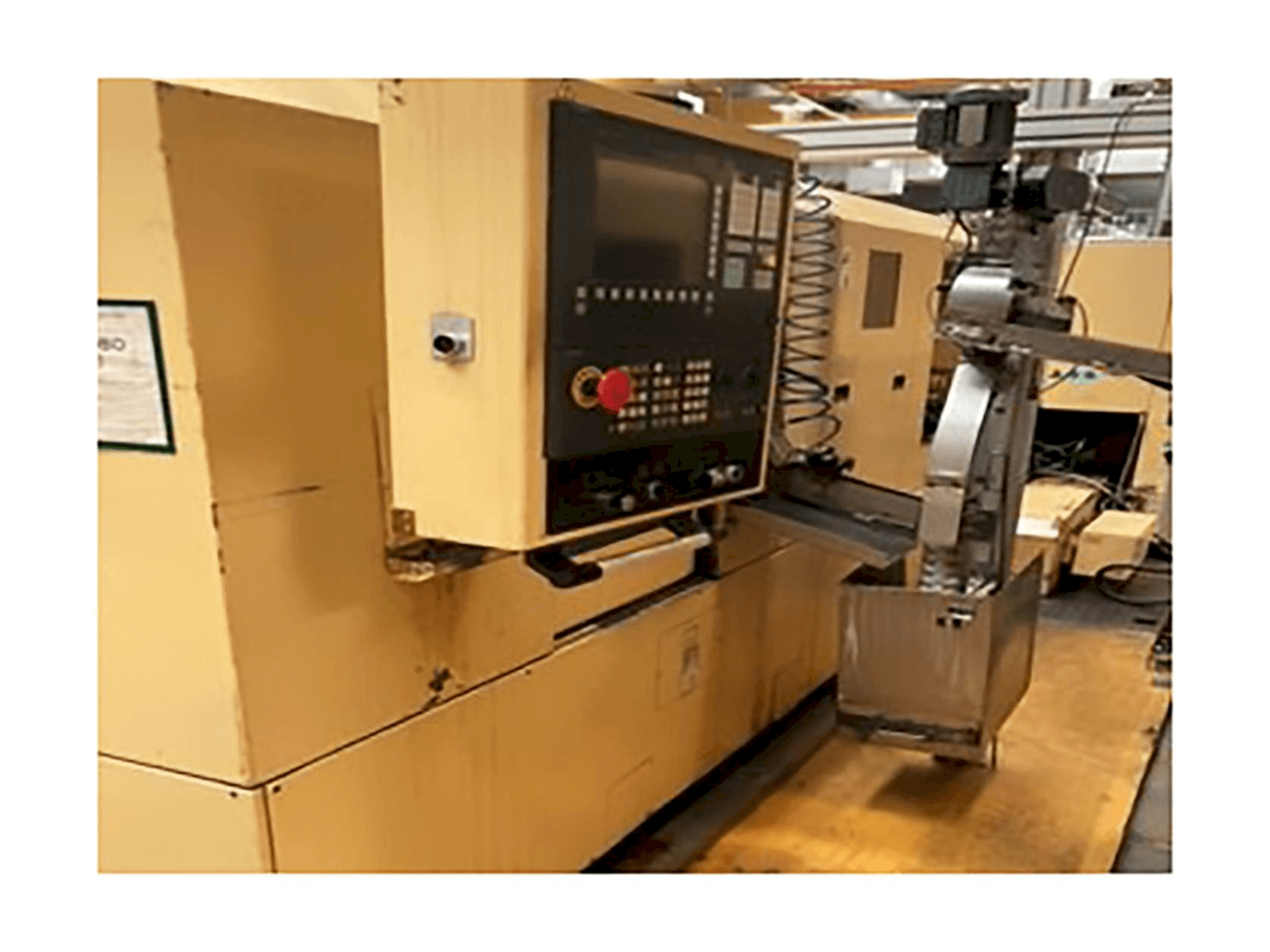 A TAJMAC-ZPS SAL 100/4 gép oldalnézete