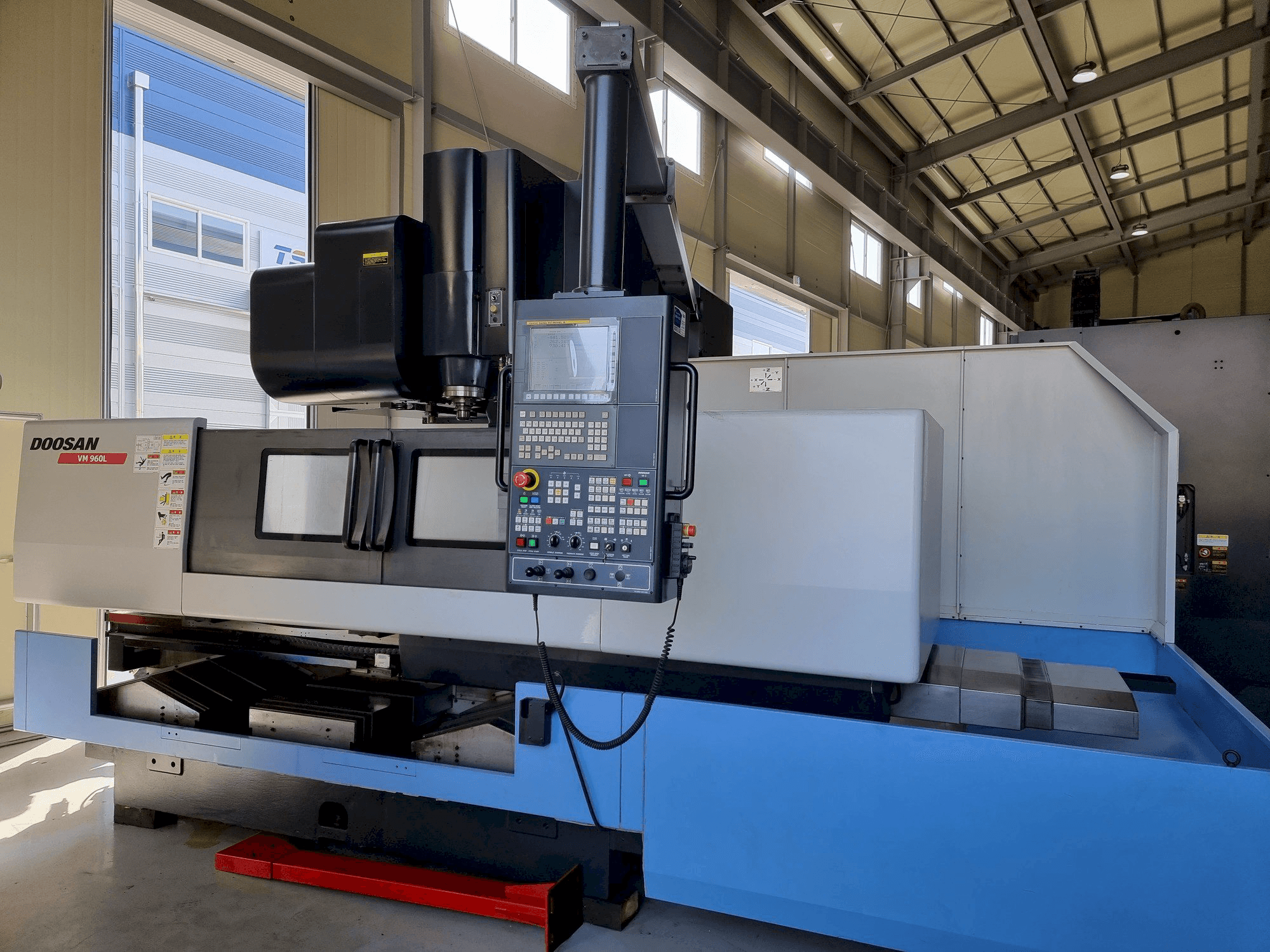 A Doosan VM 960L gép elölnézete