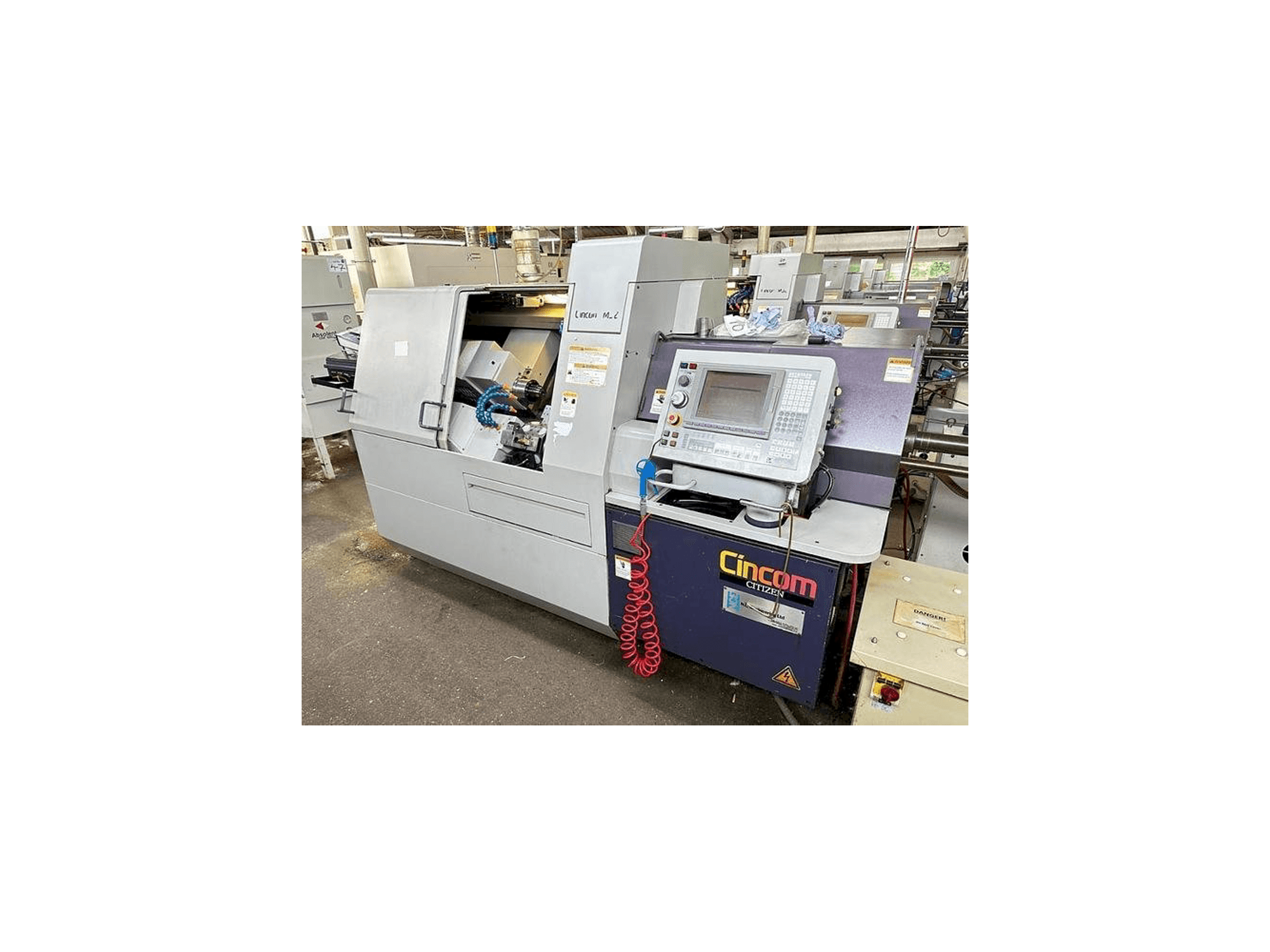 A Citizen M32 III gép elölnézete