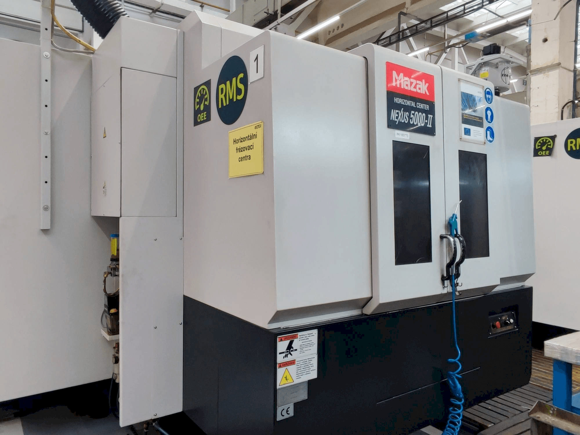 A Mazak HCN 5000-II gép bal oldali nézete