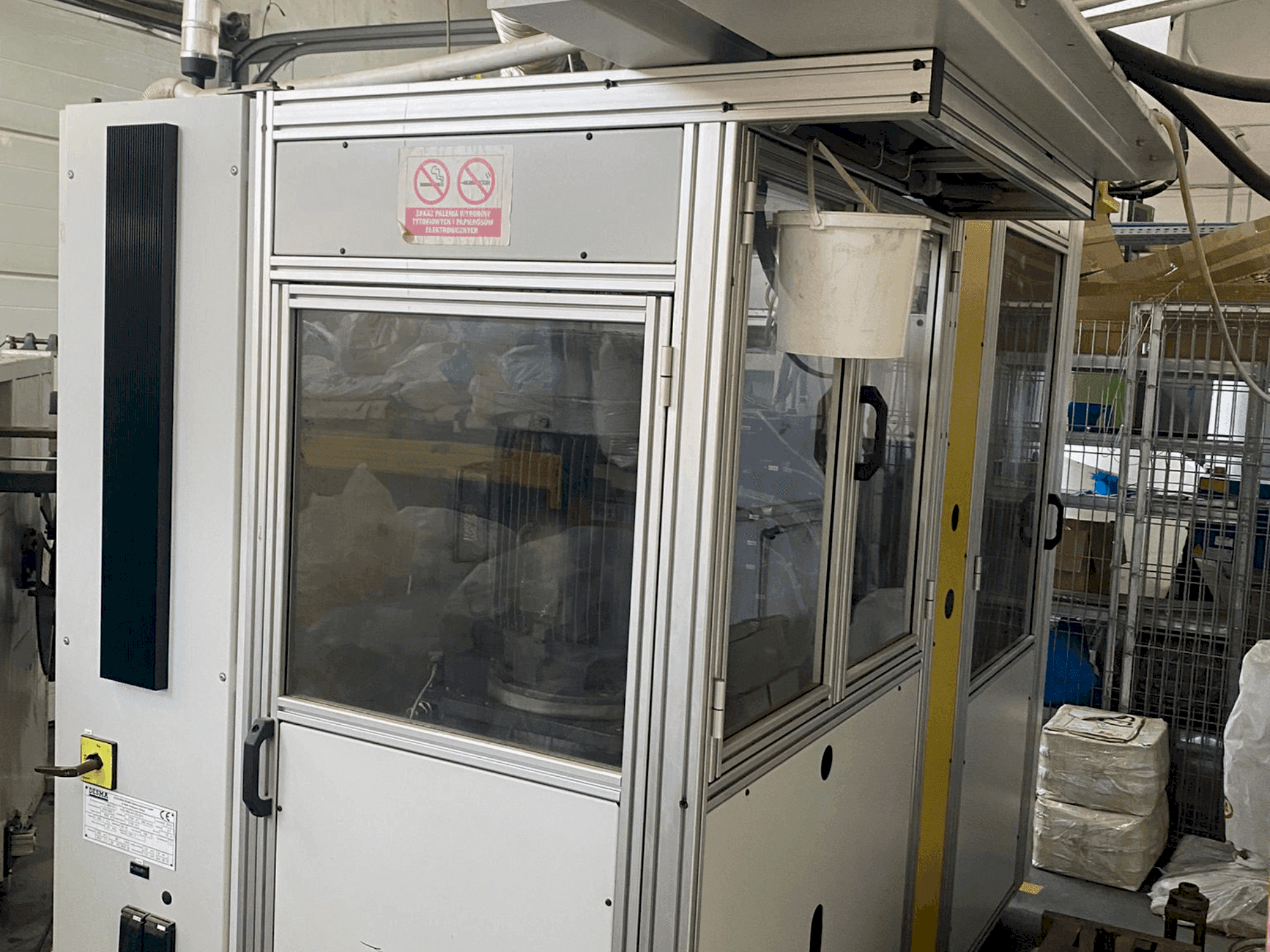 A Kloeckner Desma D 968.250 ZO S1 gép elölnézete