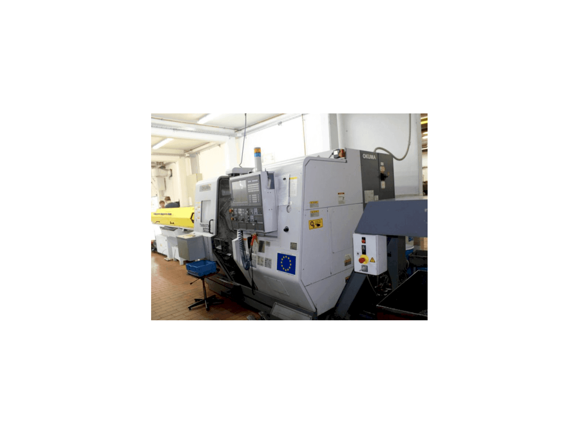 A Okuma TWIN STAR LT200-M gép elölnézete