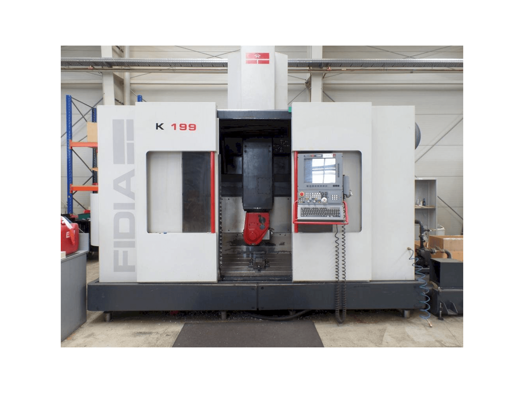 A Fidia K199 gép elölnézete