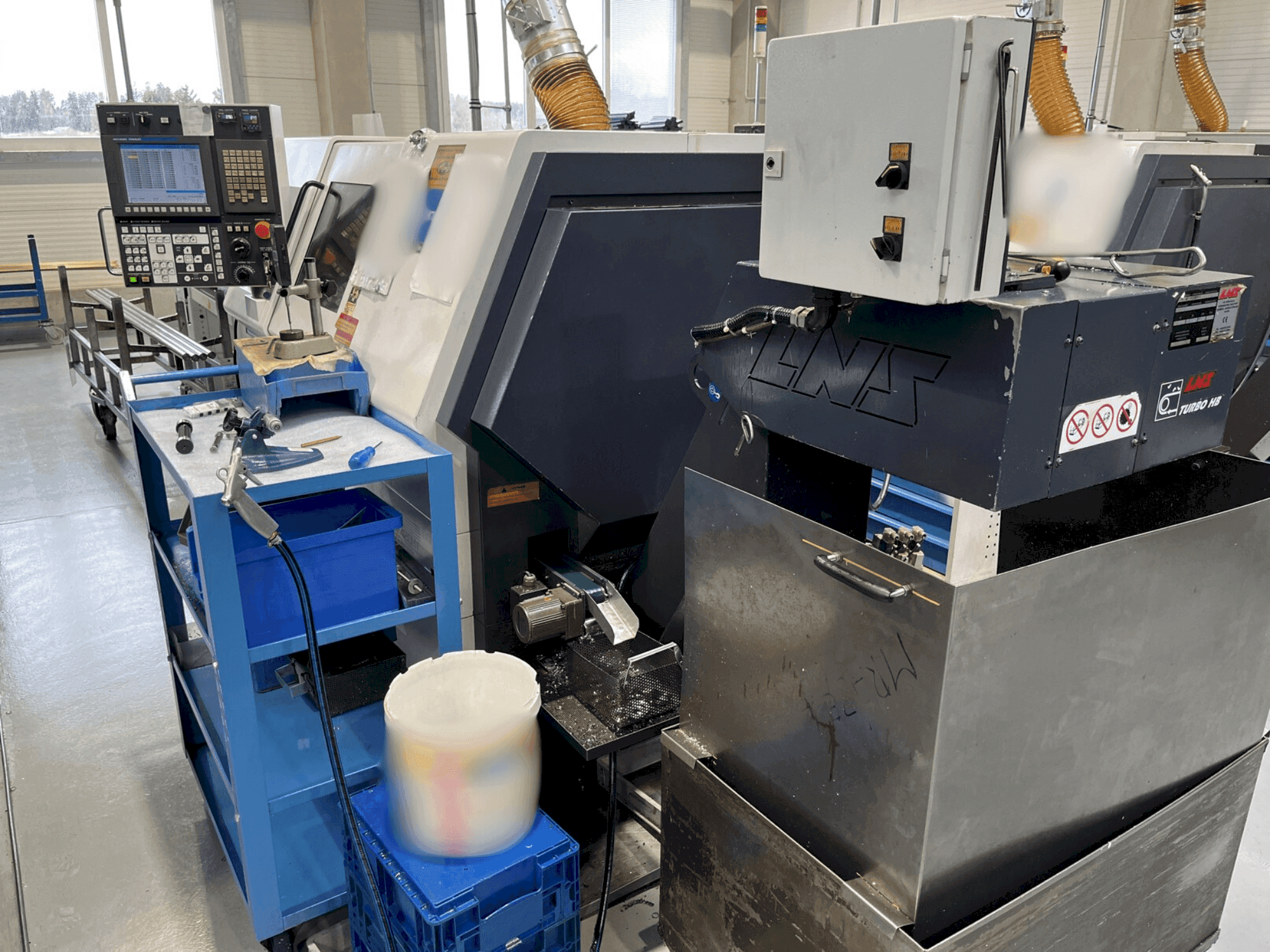 A Miyano BNA-42DHY gép elölnézete