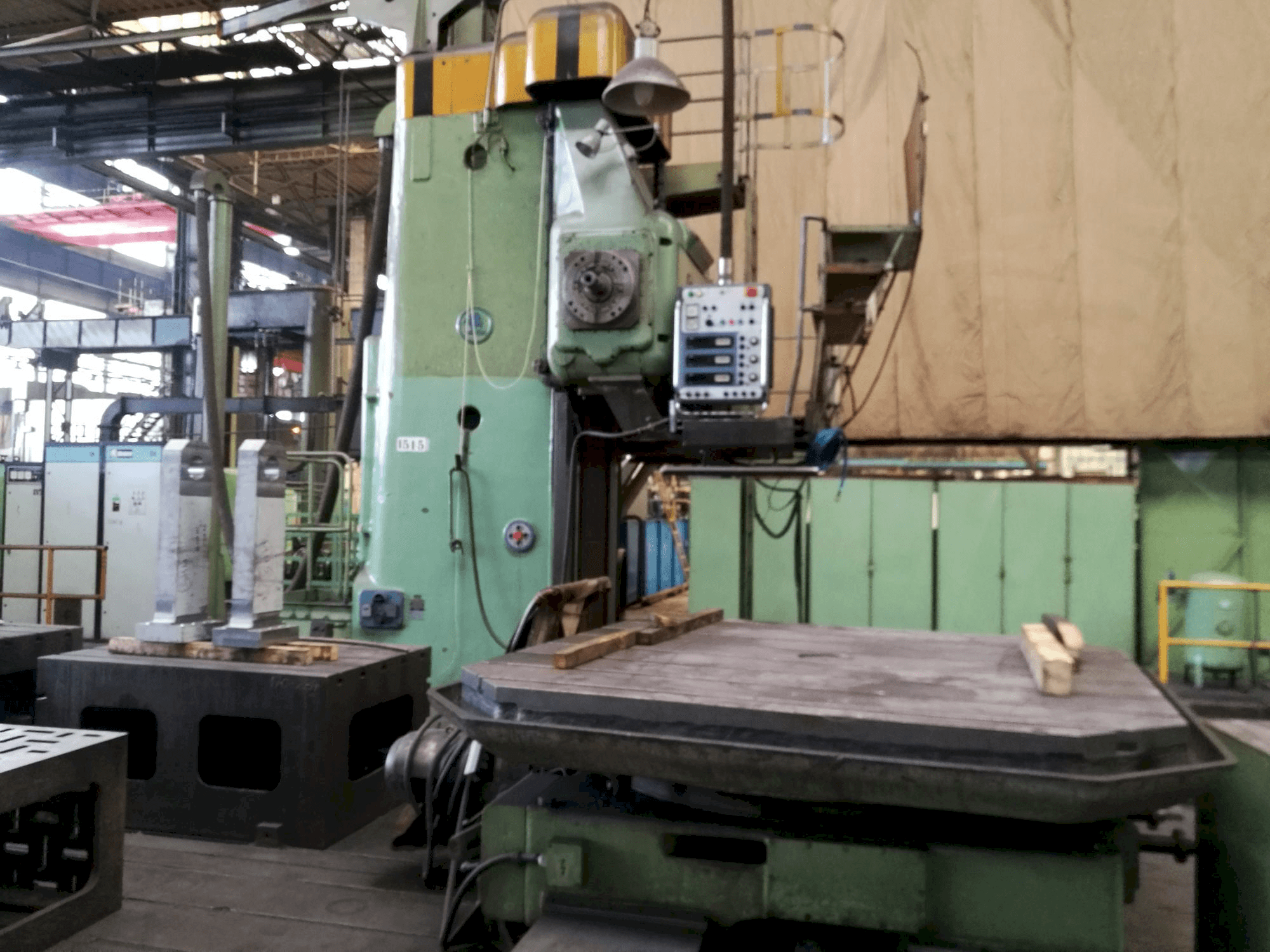 A SKODA WD 160 gép elölnézete