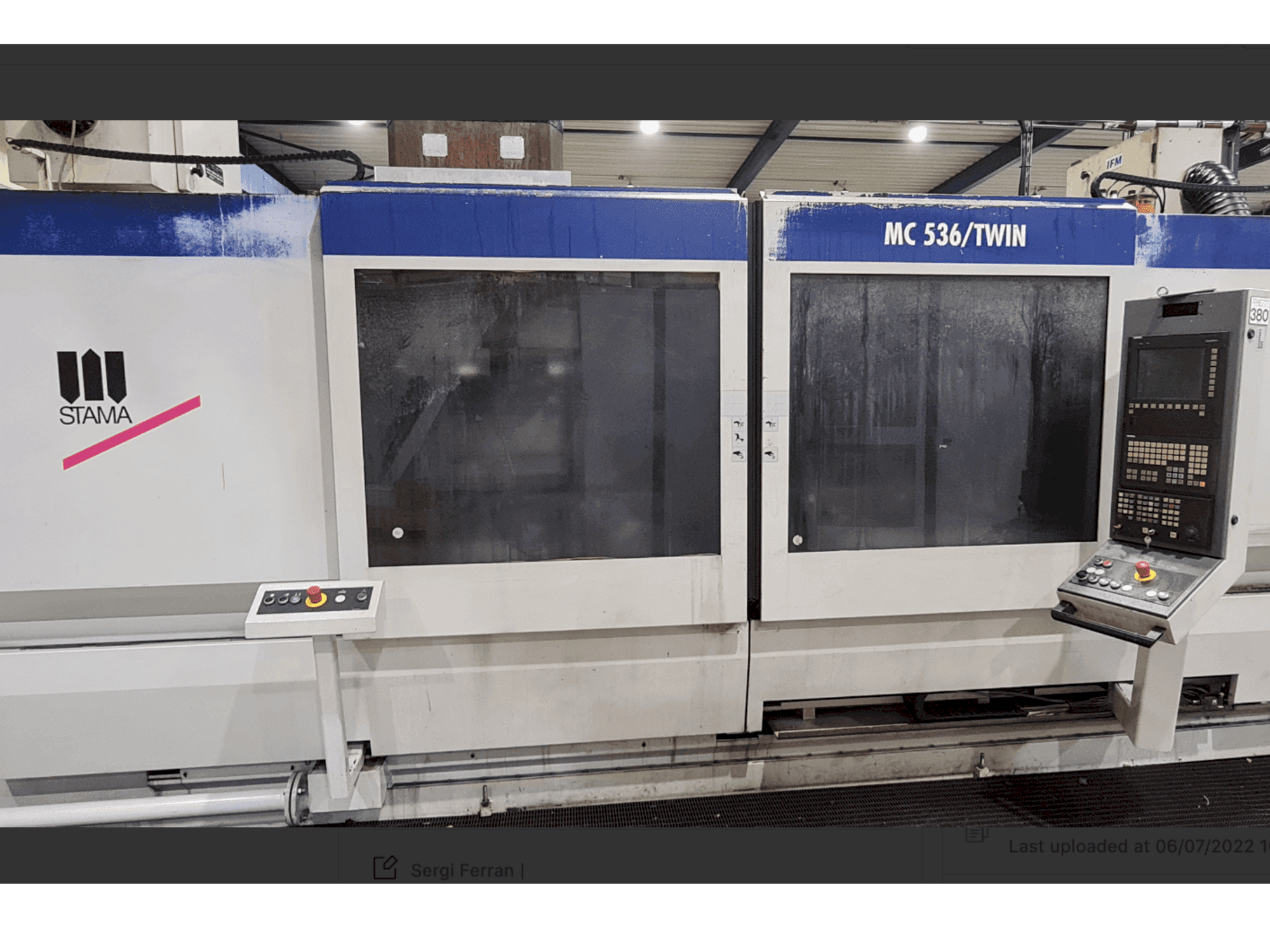 A STAMA MC536/Twin gép elölnézete