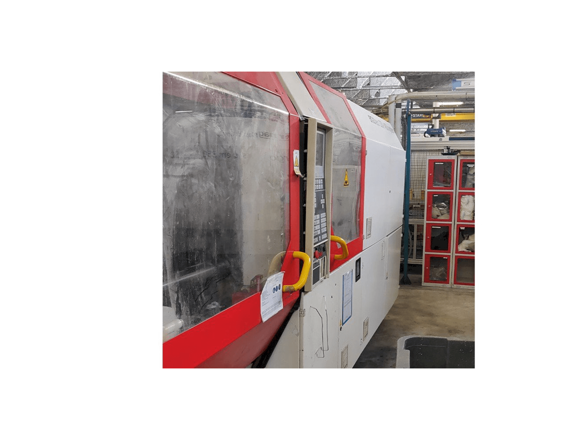 A DEMAG Ergotech 330-1450 system gép elölnézete