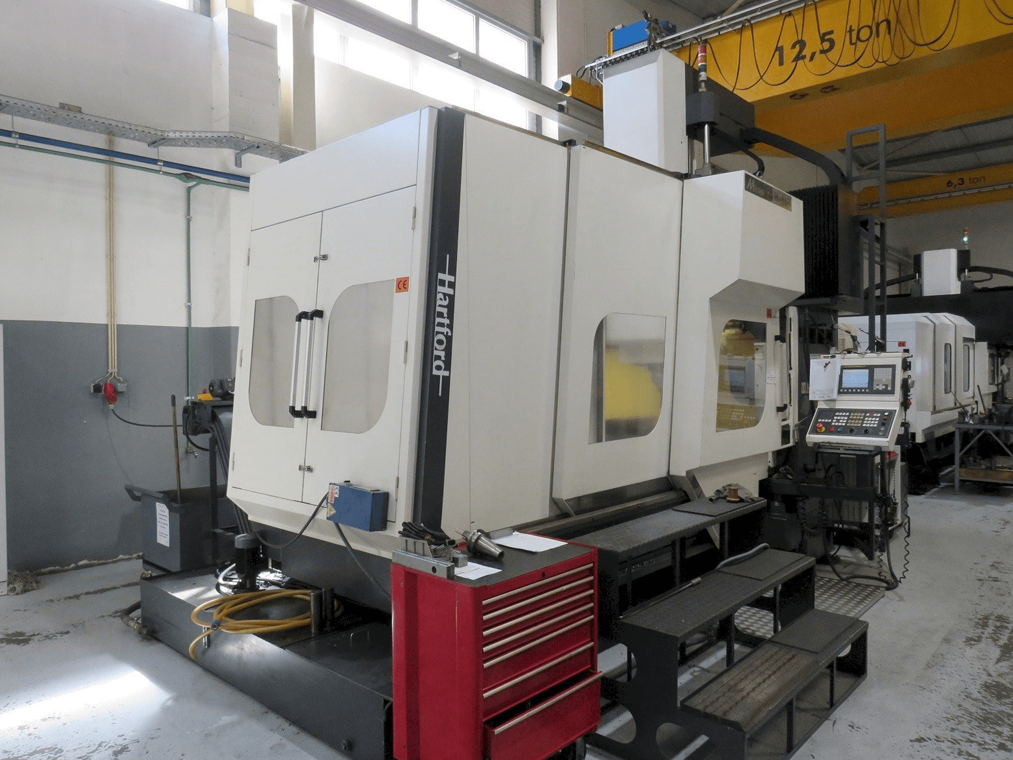 A Hartford HEP 2150 gép elölnézete