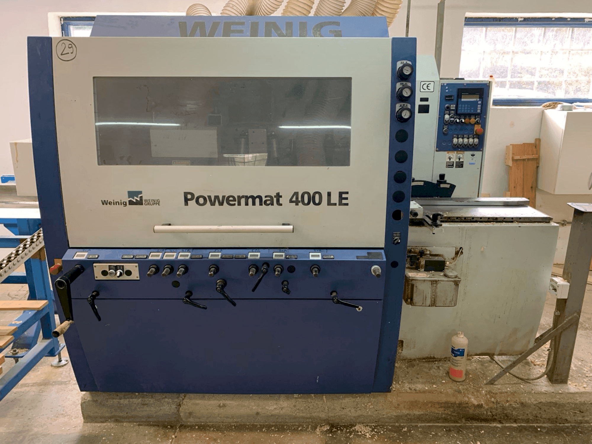 A WEINIG / DIMTER POWERMAT 400LE gép elölnézete