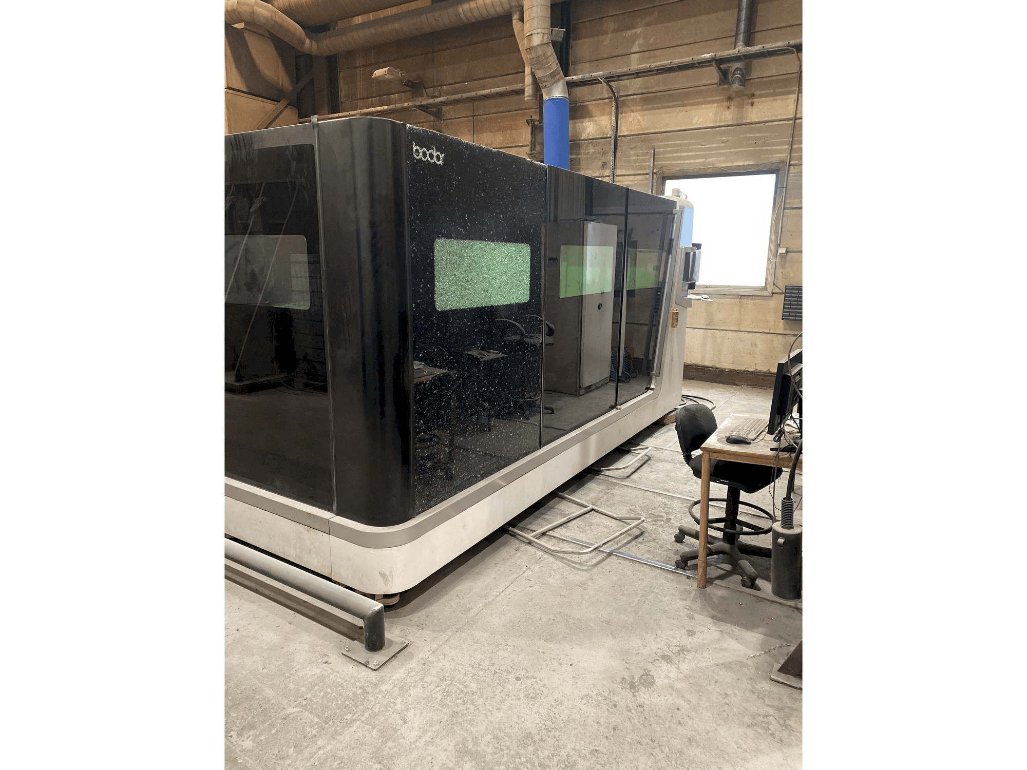 A Bodor S2040 gép elölnézete