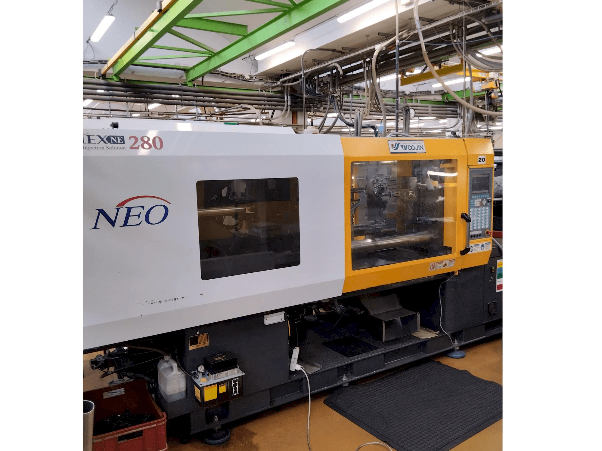 A Selex NE 280 gép elölnézete